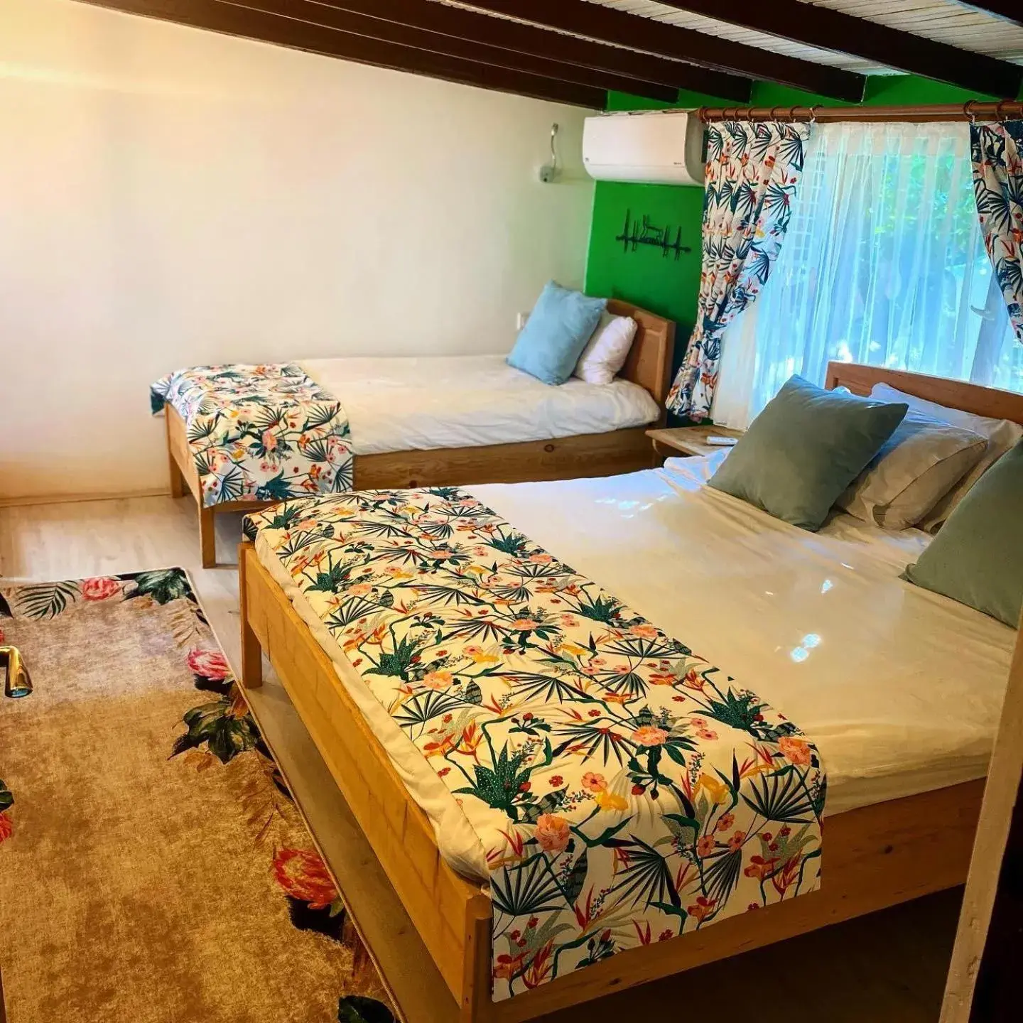 Triple Room with Sea View in Kara Kedi Beach Bungalow Triple Room with Sea View in Kara Kedi Beach Bungalow