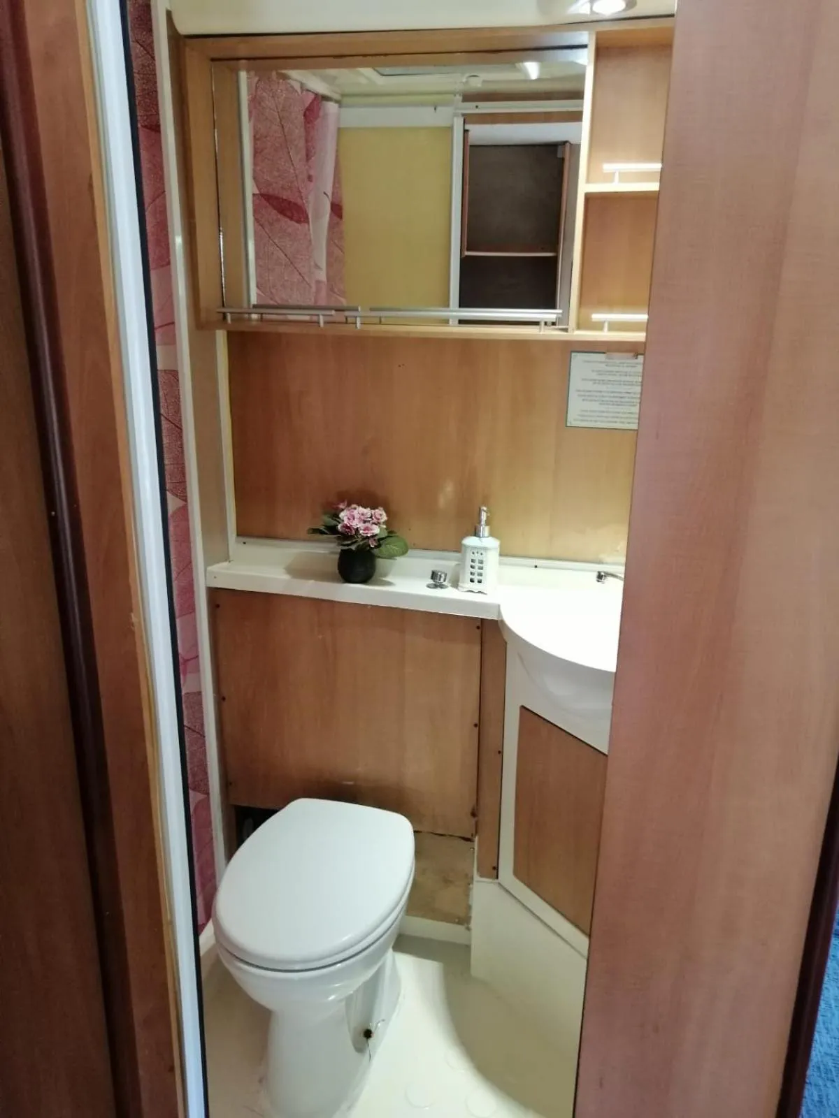 Bathroom in Kara Kedi Beach Bungalow
