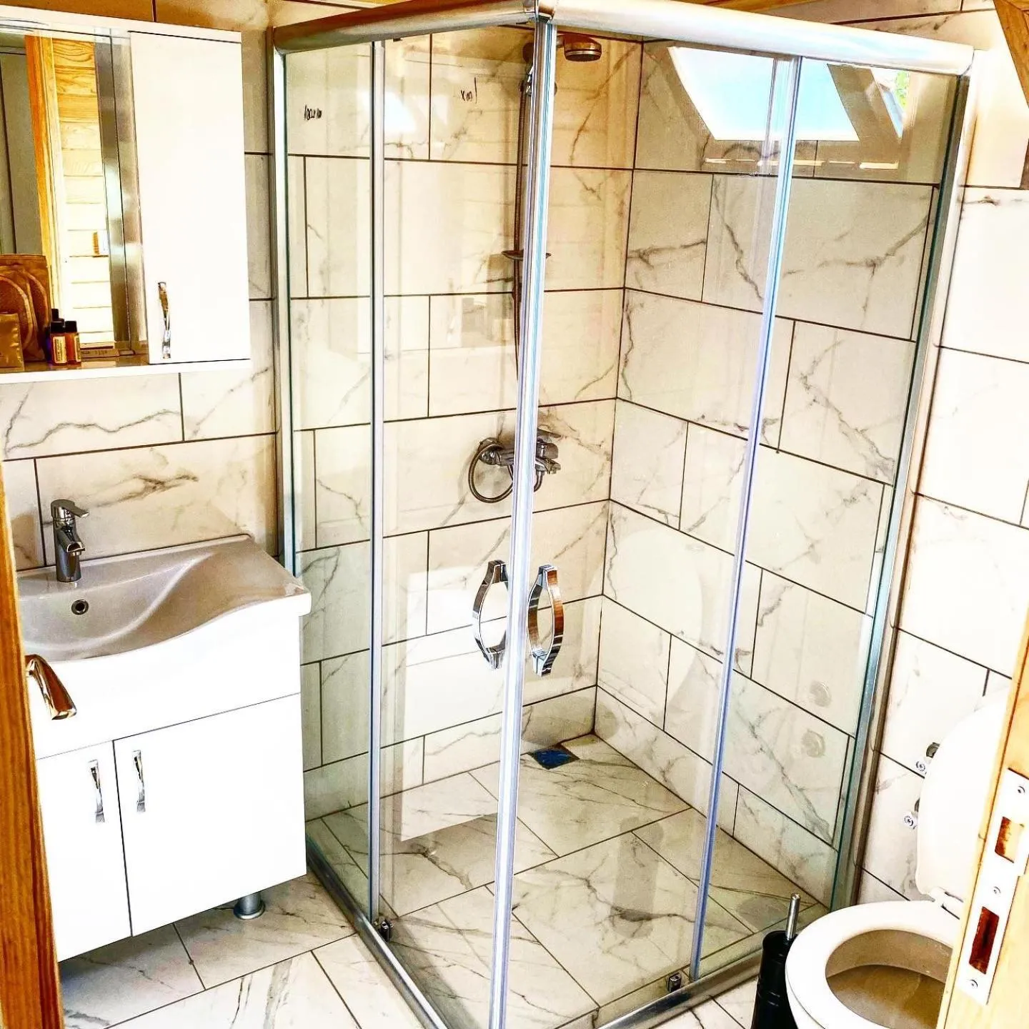 Bathroom in Kara Kedi Beach Bungalow