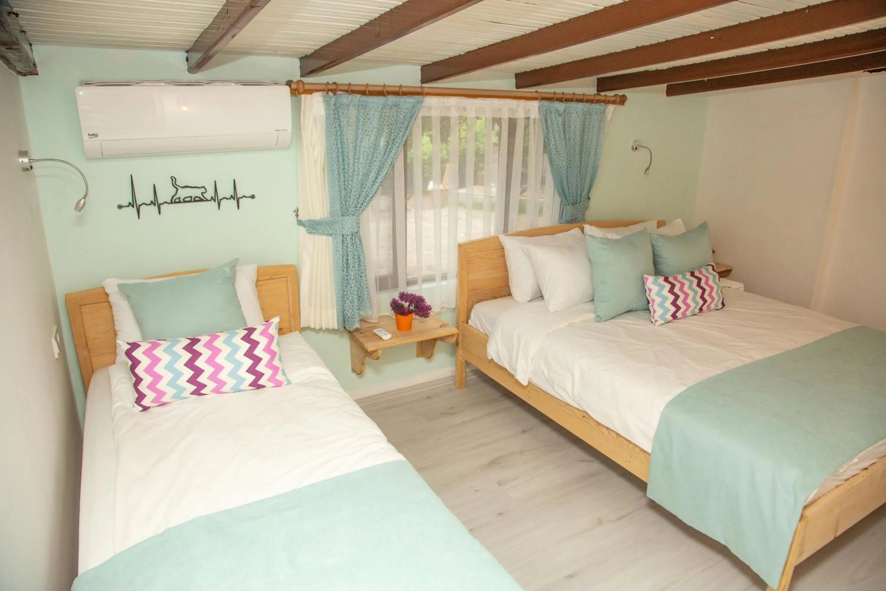 Bed in Kara Kedi Beach Bungalow