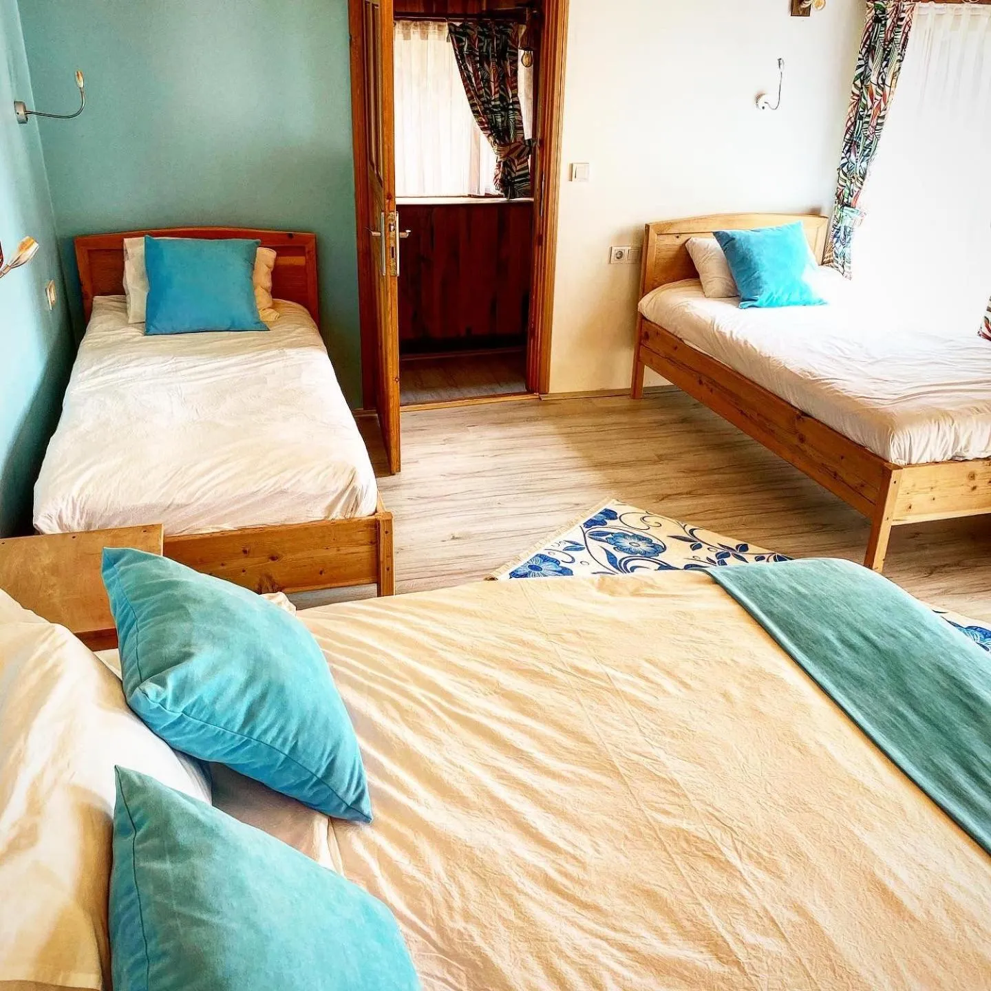 Photo of the whole room, Bed in Kara Kedi Beach Bungalow