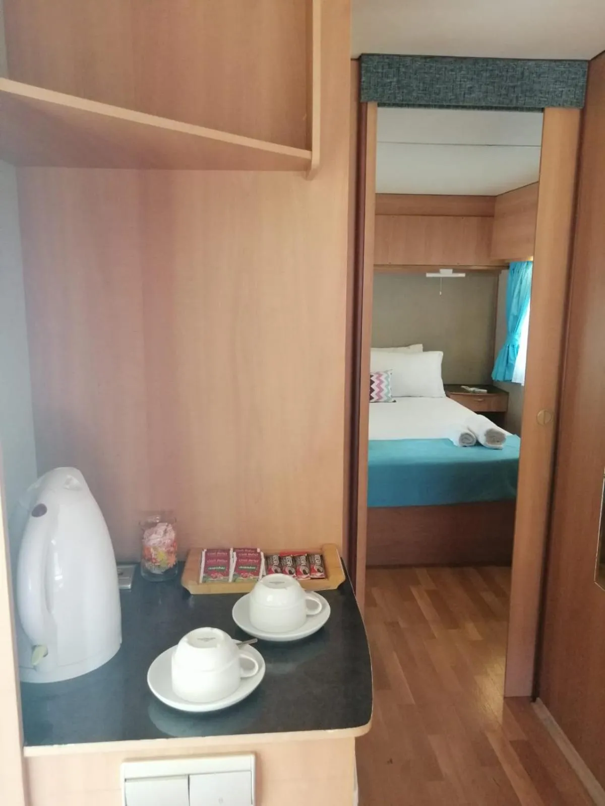 Coffee/tea facilities, Bed in Kara Kedi Beach Bungalow