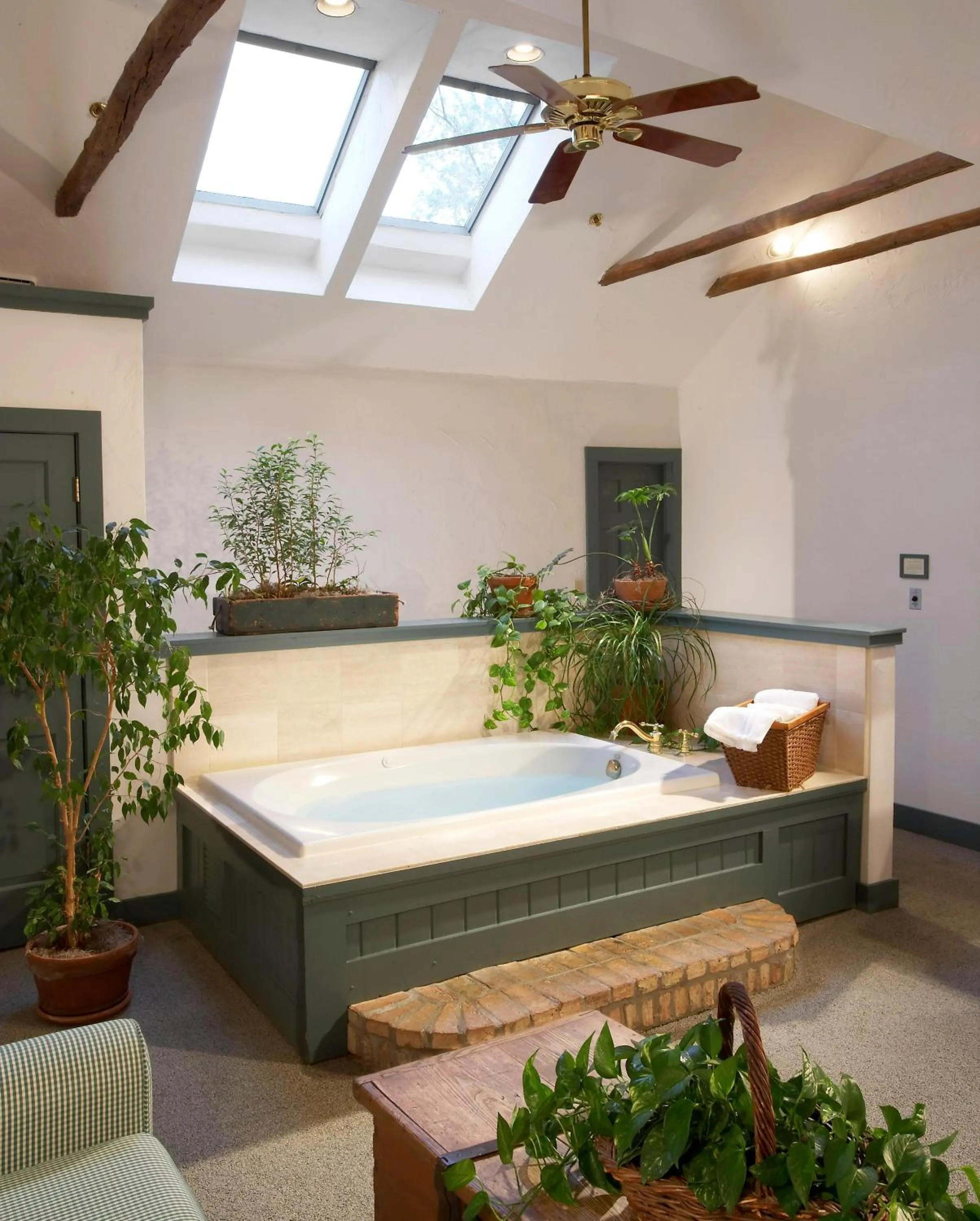 Bed in Washington House Inn