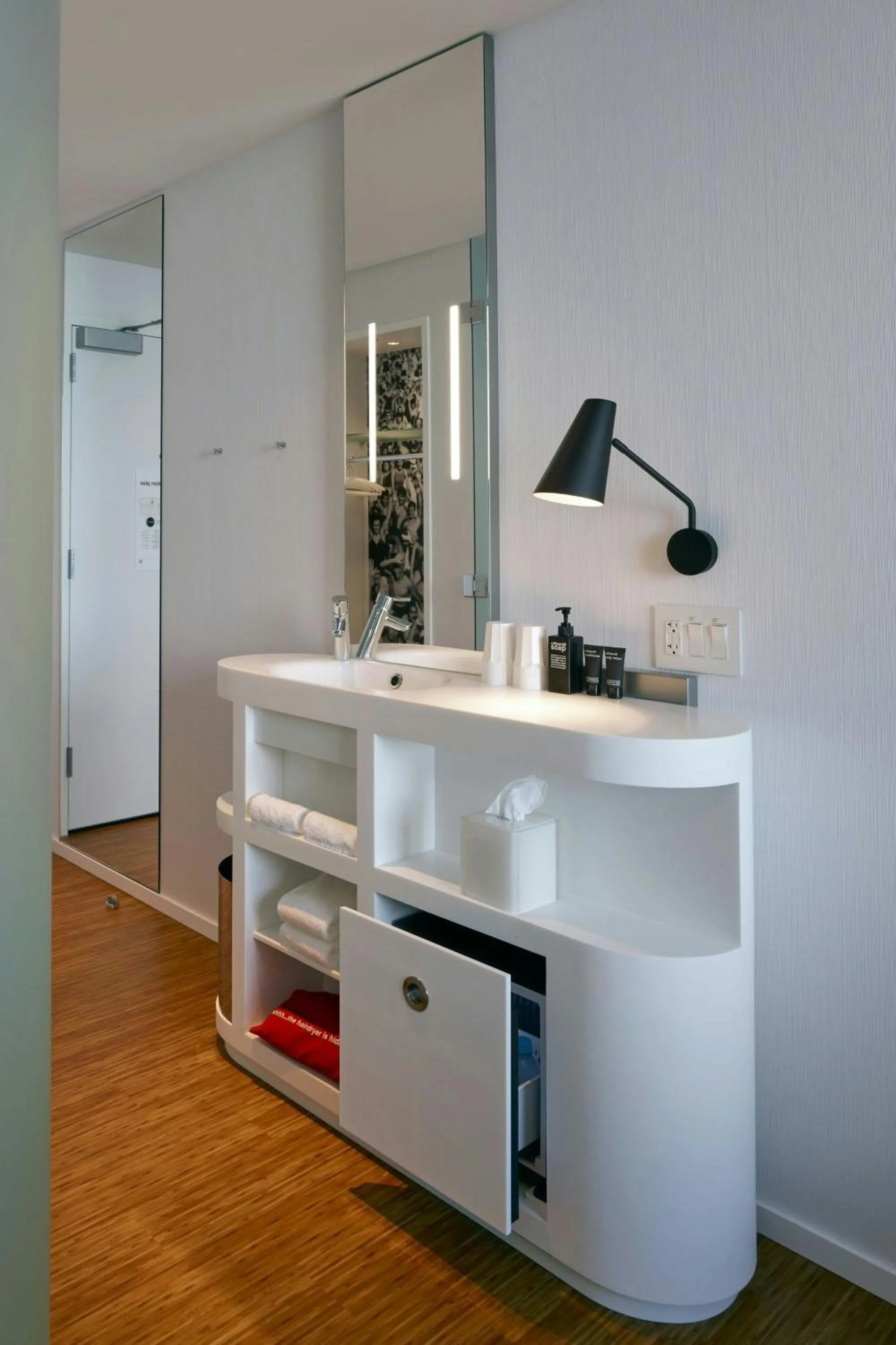 Bedroom in citizenM Boston North Station