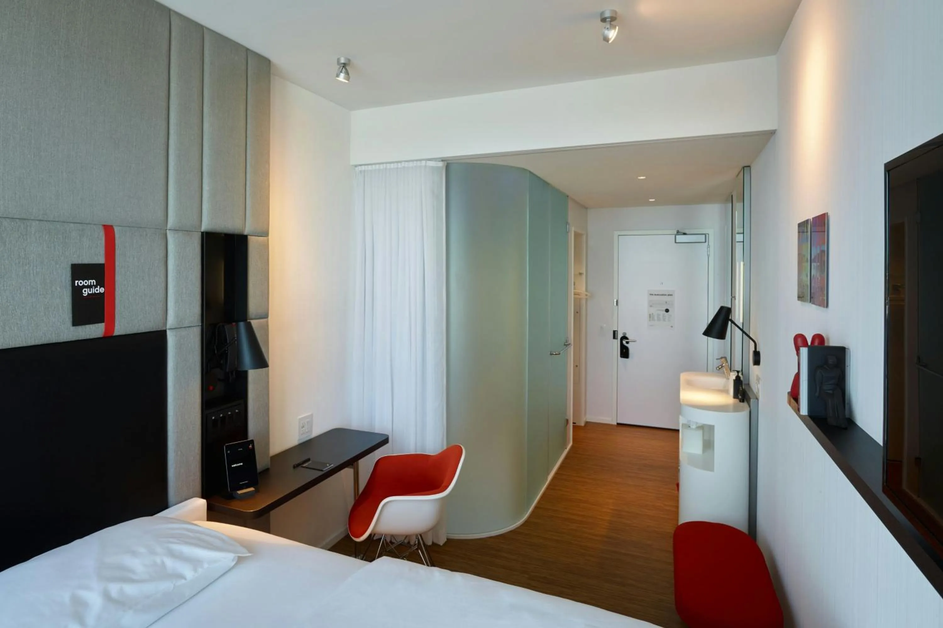 Bedroom, Bed in citizenM Boston North Station