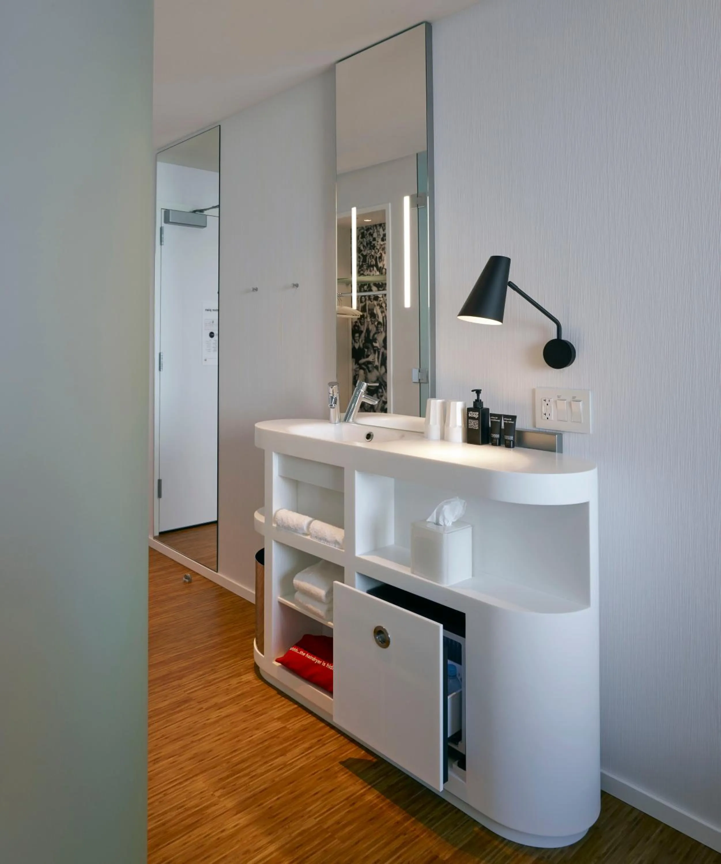 Bathroom in citizenM Boston North Station