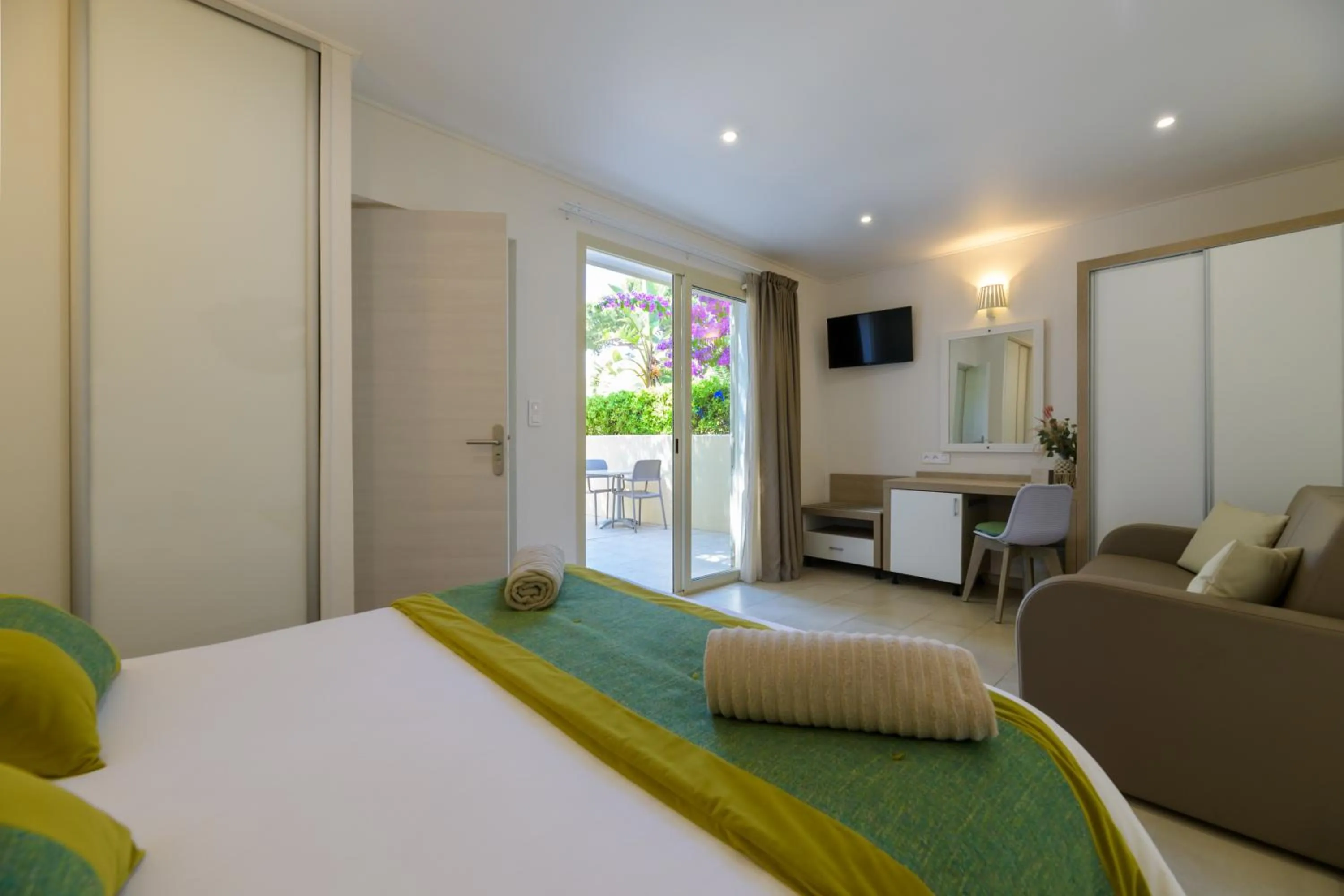 Bedroom, Bed in Hotel & Restaurant San Pellegrino