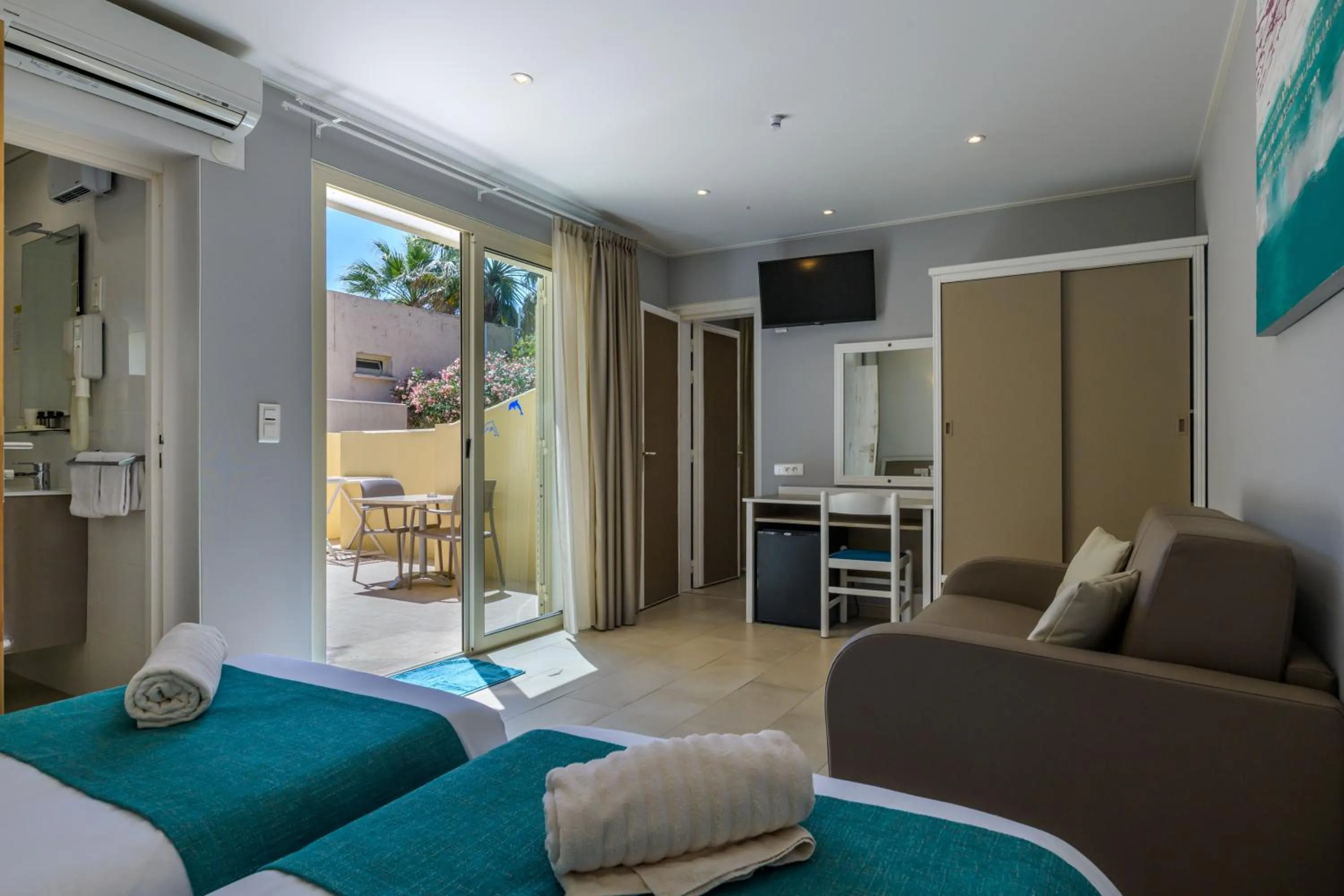 Bedroom, Bed in Hotel & Restaurant San Pellegrino