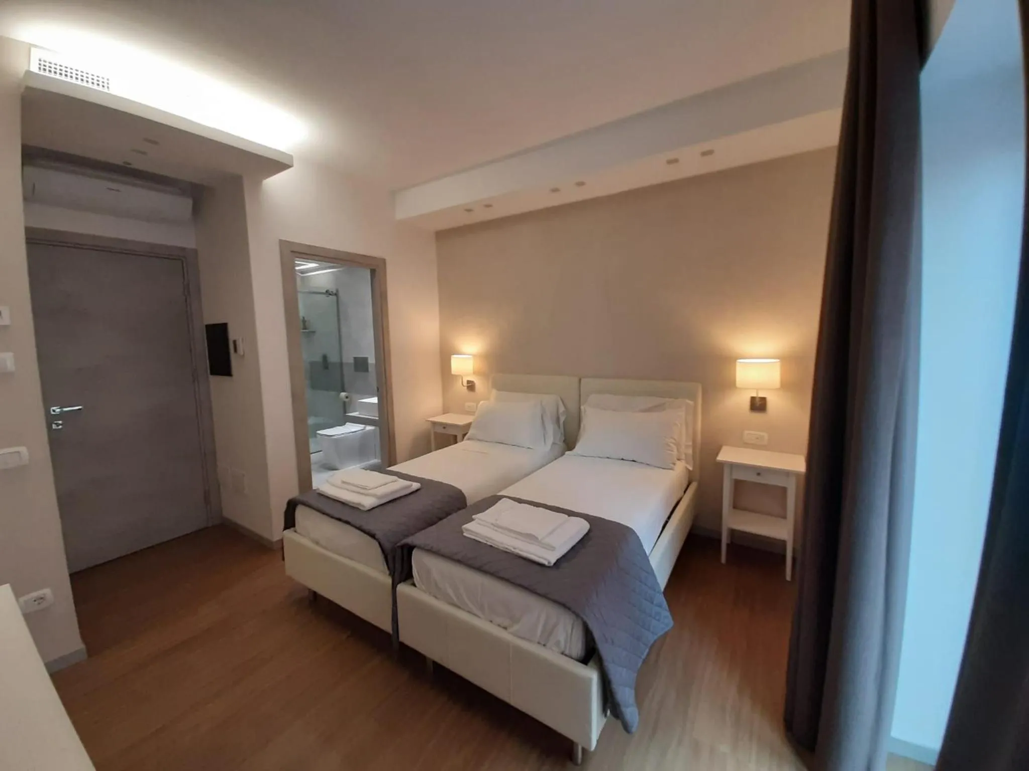 Photo of the whole room, Bed in Prestige Rooms Chiaia Hotel