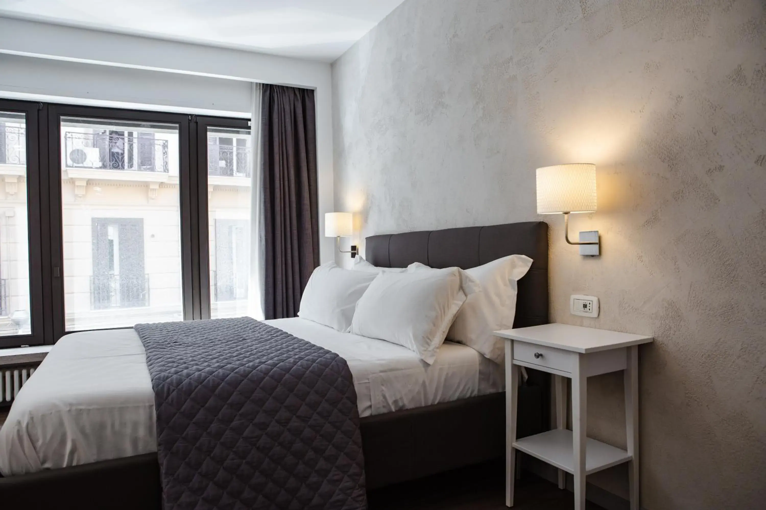 Bed in Prestige Rooms Chiaia Hotel Bed in Prestige Rooms Chiaia Hotel