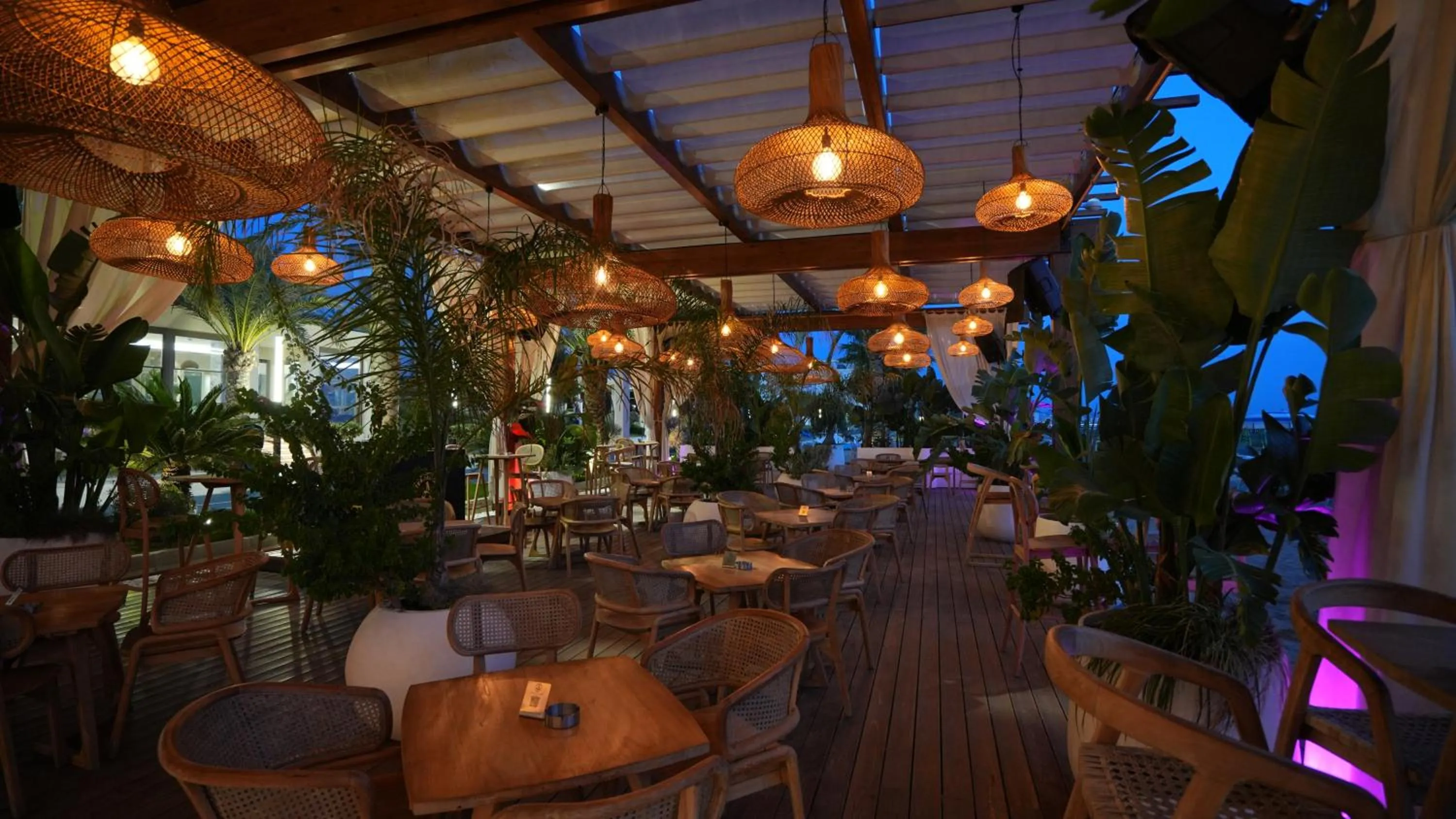 Property building in Iliria Internacional Hotel