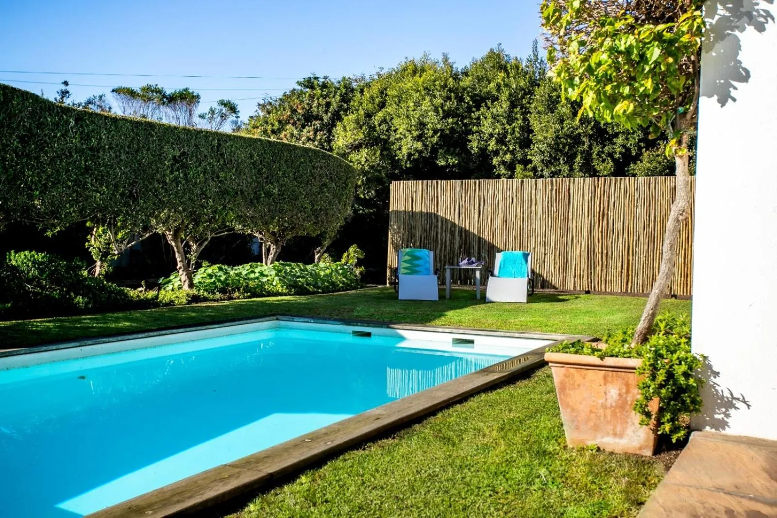 Sixteen Guesthouse on Main