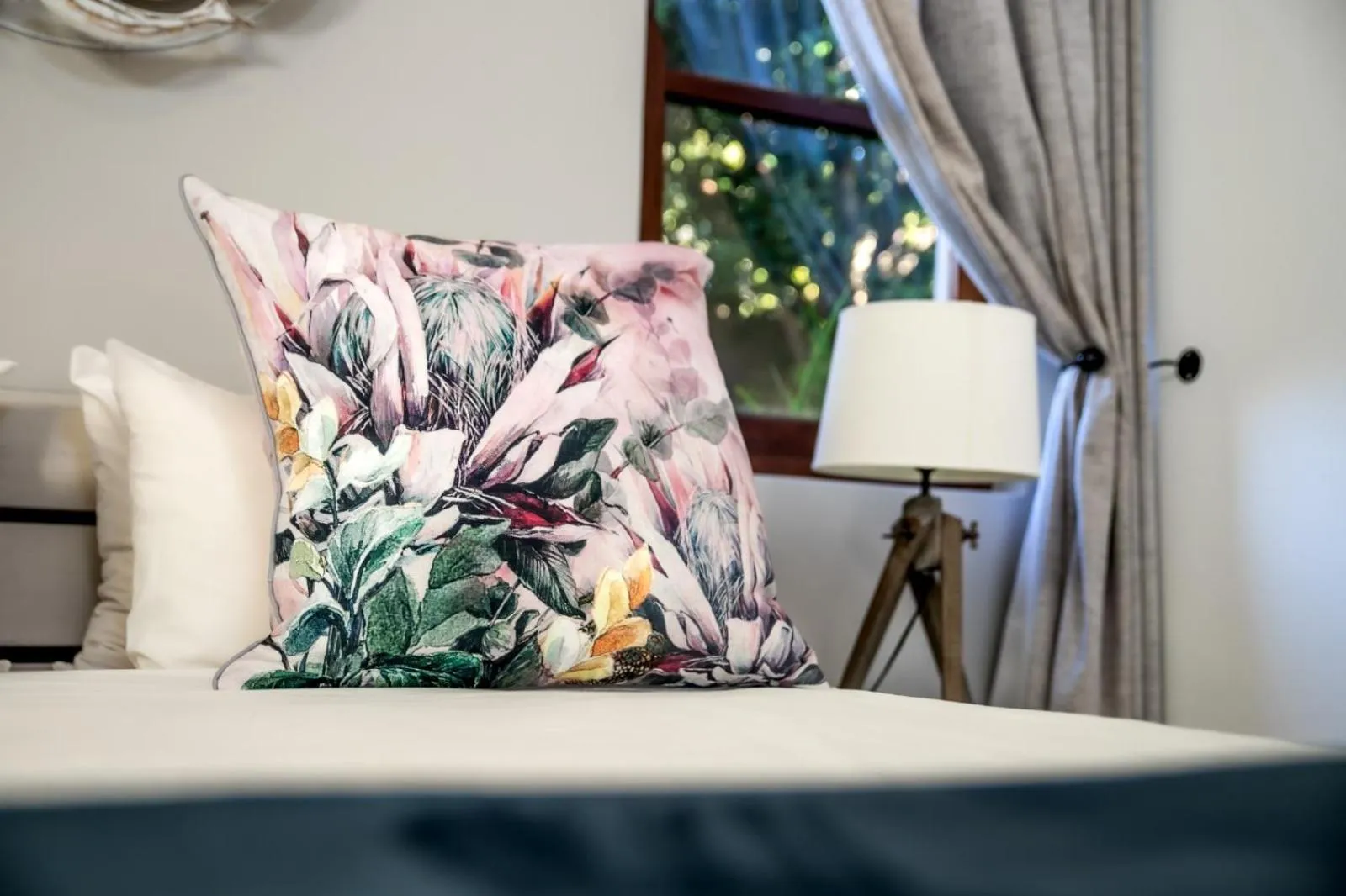 Bed in Sixteen Guesthouse on Main