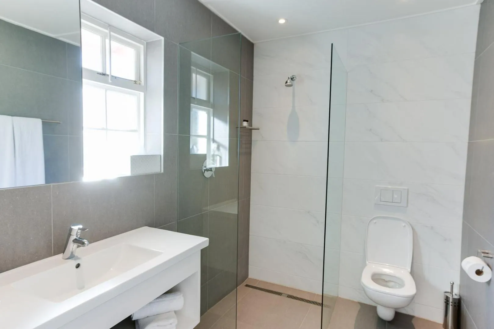 Bathroom in Albourne Guesthouse