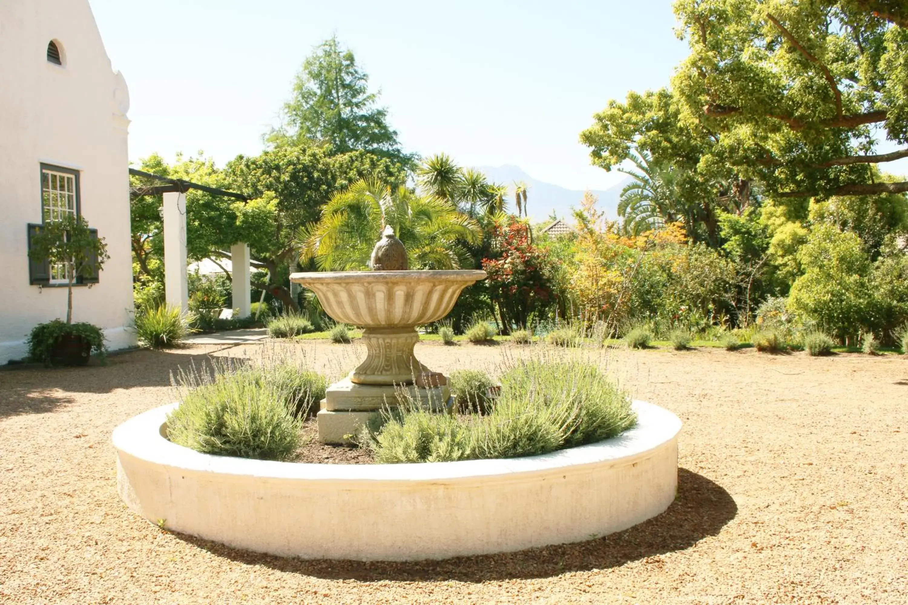 Facade/entrance in Albourne Guesthouse Facade/entrance in Albourne Guesthouse