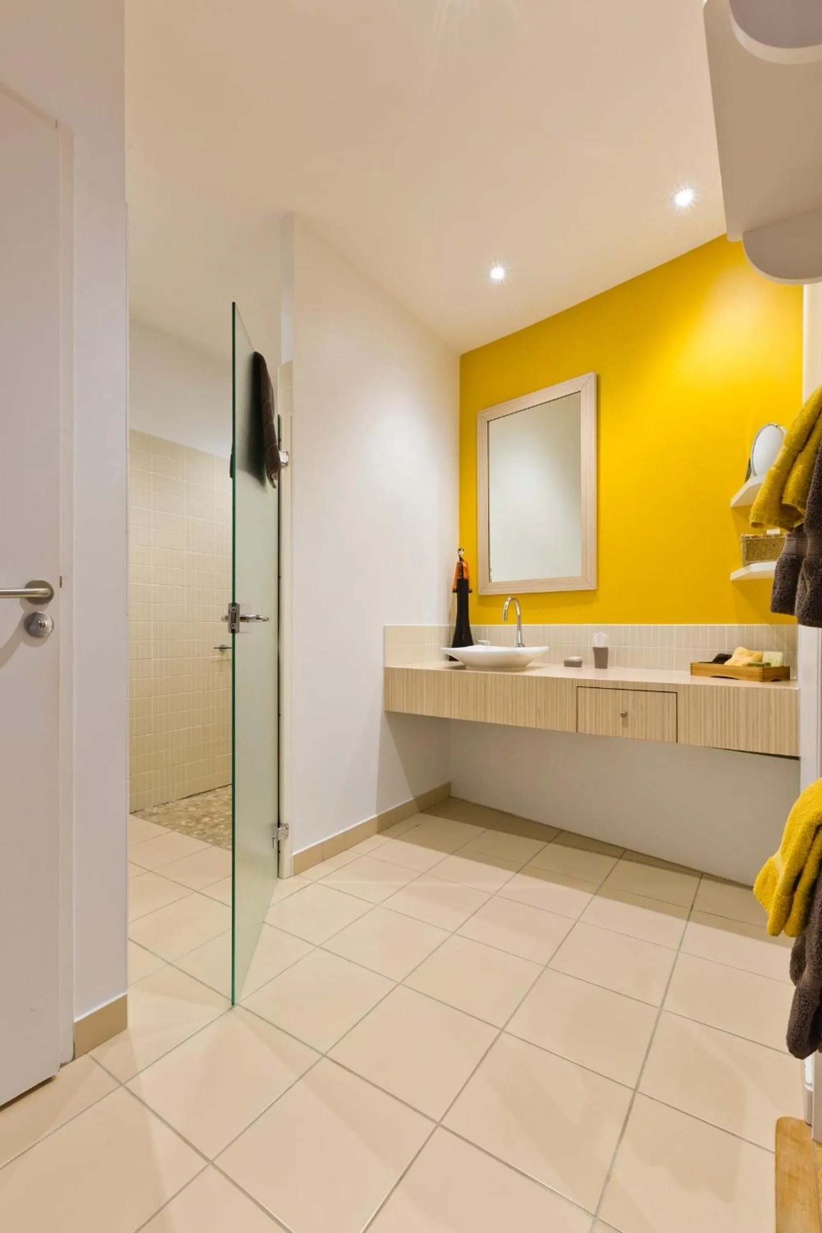 Bathroom in Hôtel Auberge de Chavannes