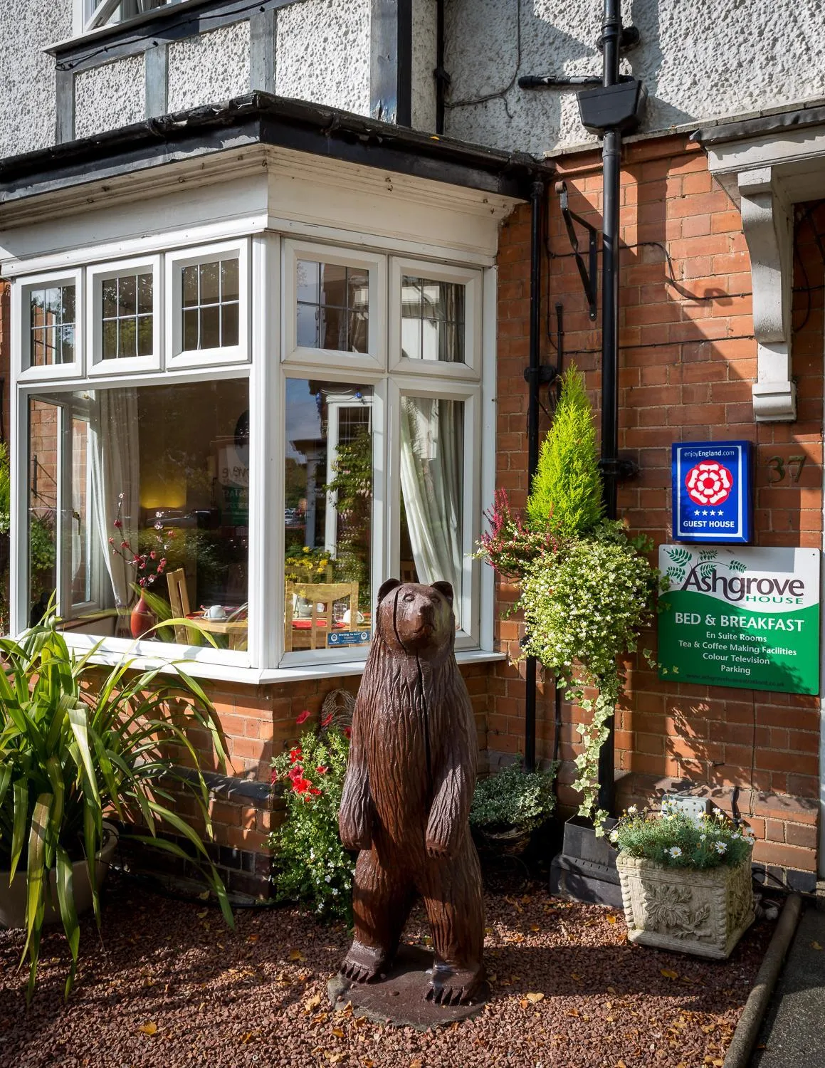 Facade/entrance in Ashgrove House