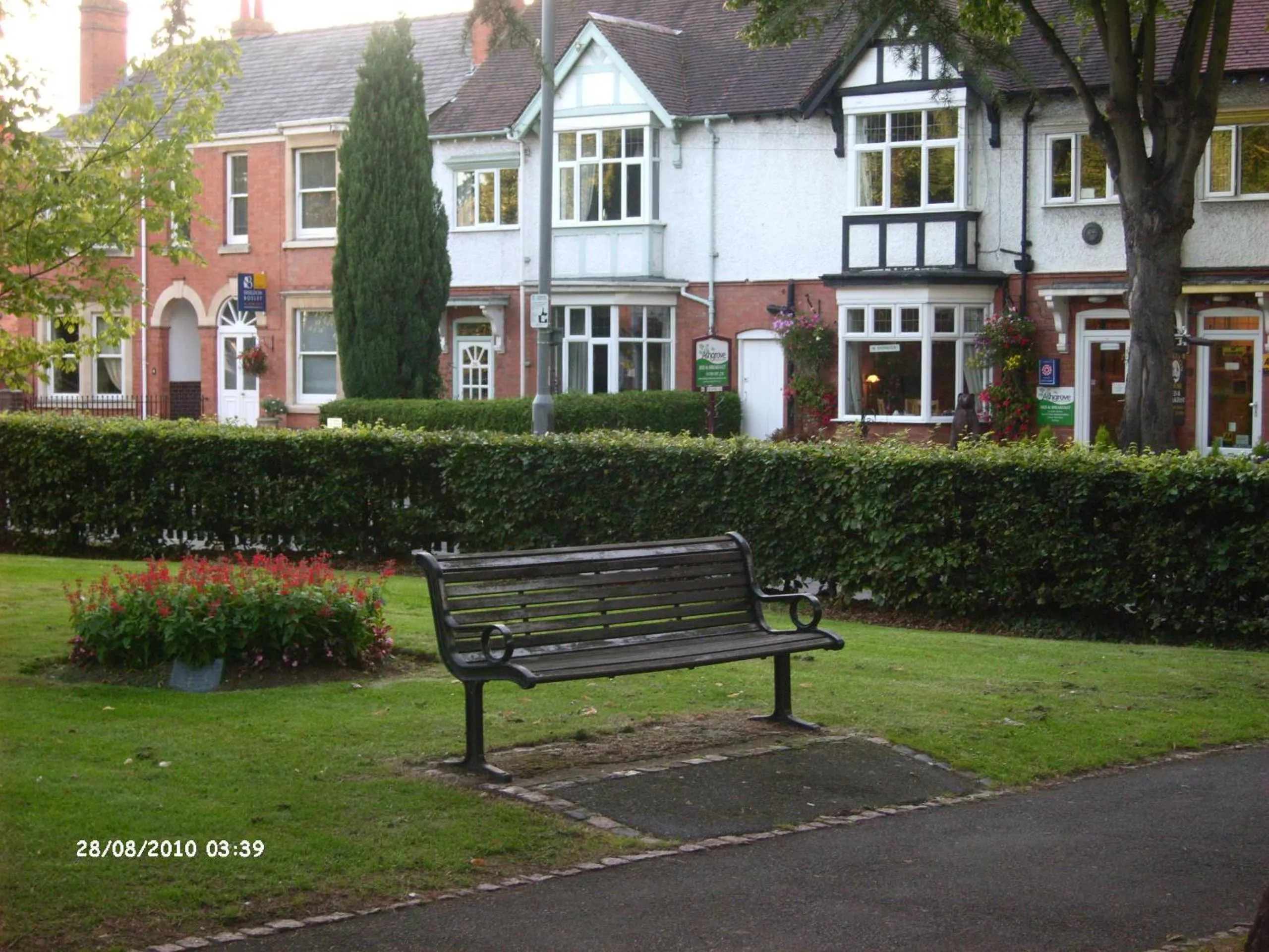 Area and facilities in Ashgrove House