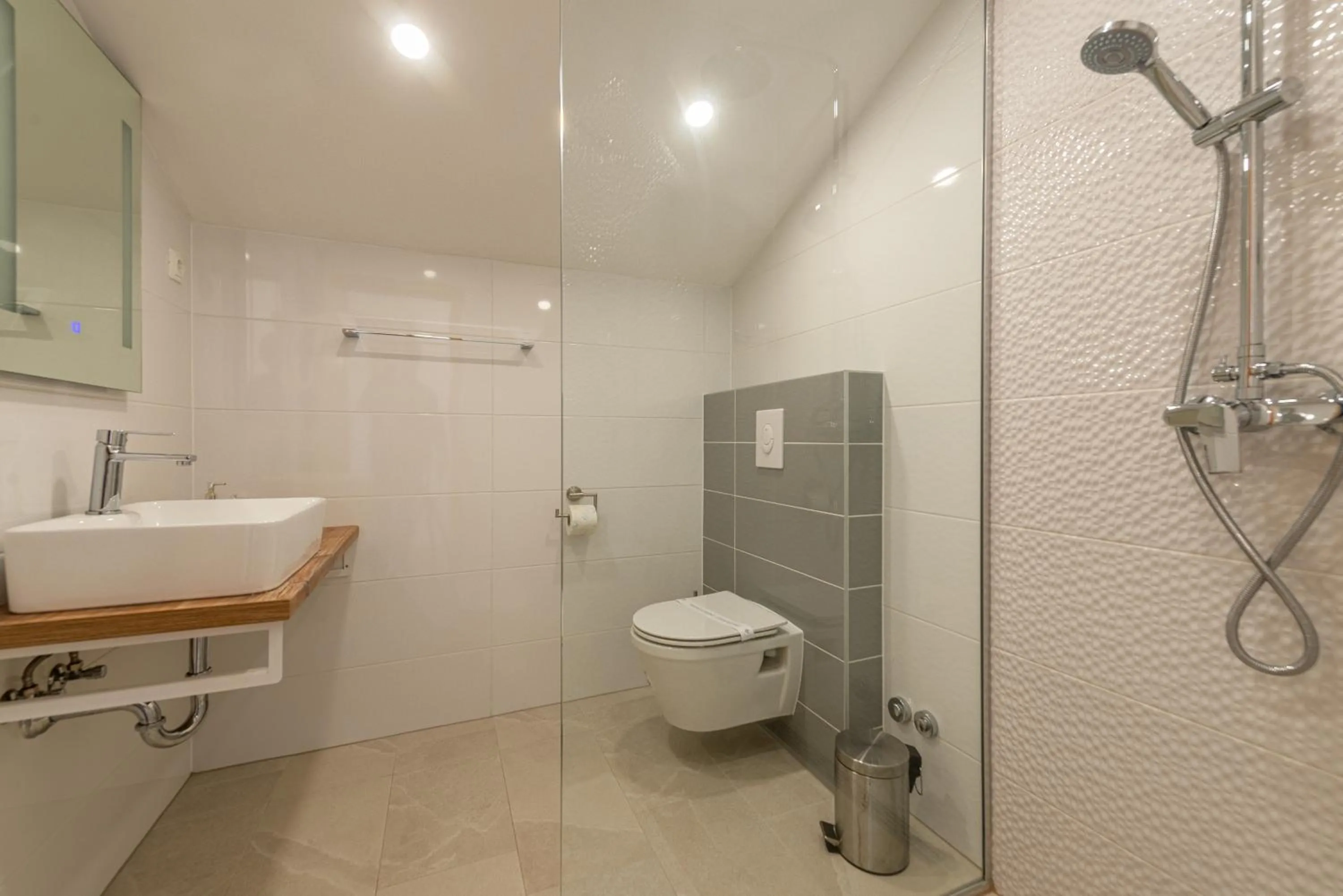 Bathroom in Bed & Breakfast Maki