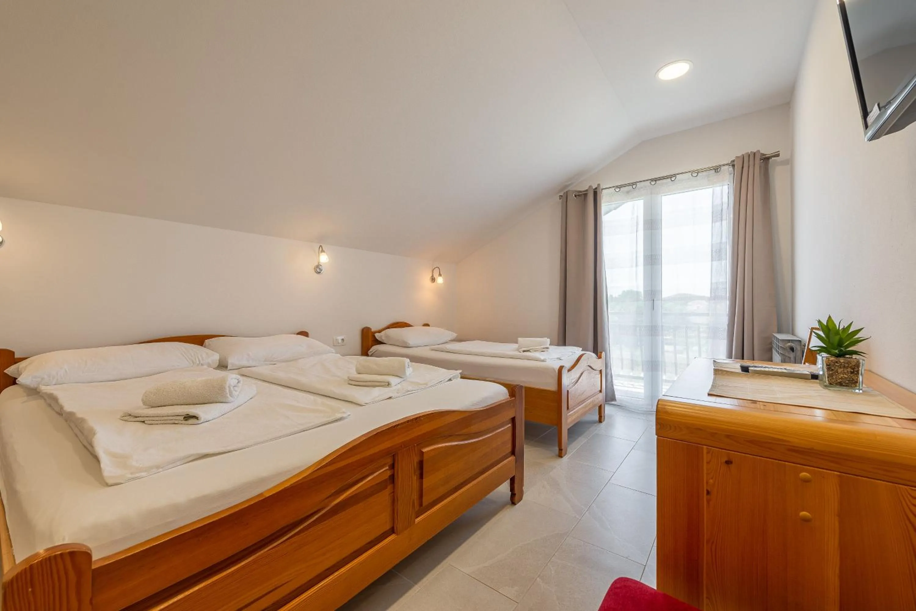 Bedroom, Bed in Bed & Breakfast Maki