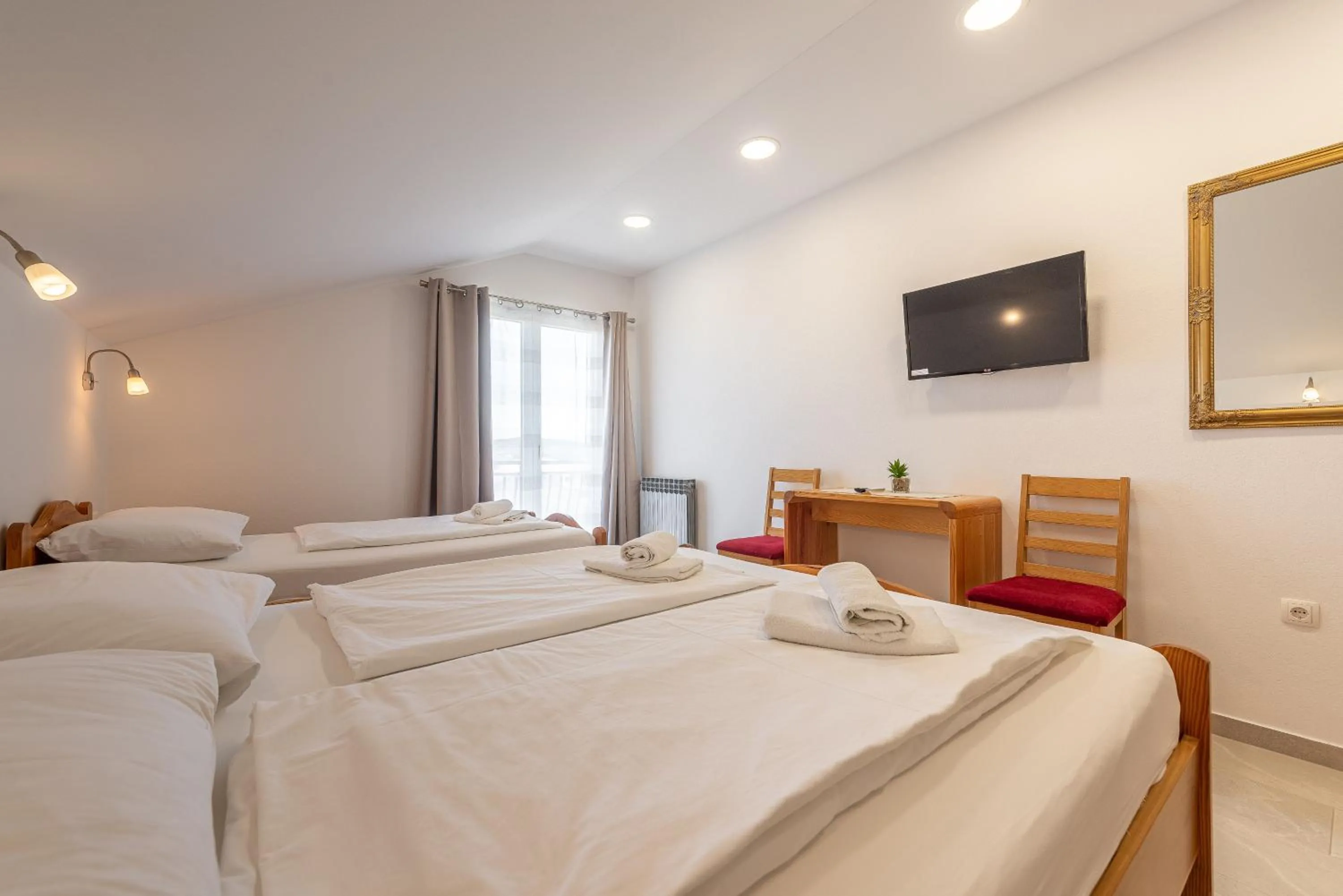 Bedroom, Bed in Bed & Breakfast Maki