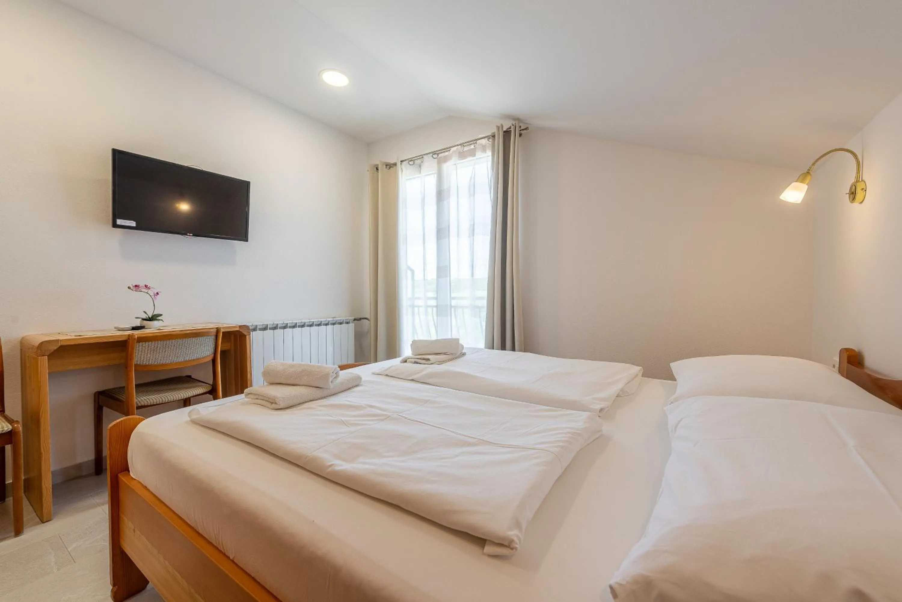 Bedroom, Bed in Bed & Breakfast Maki