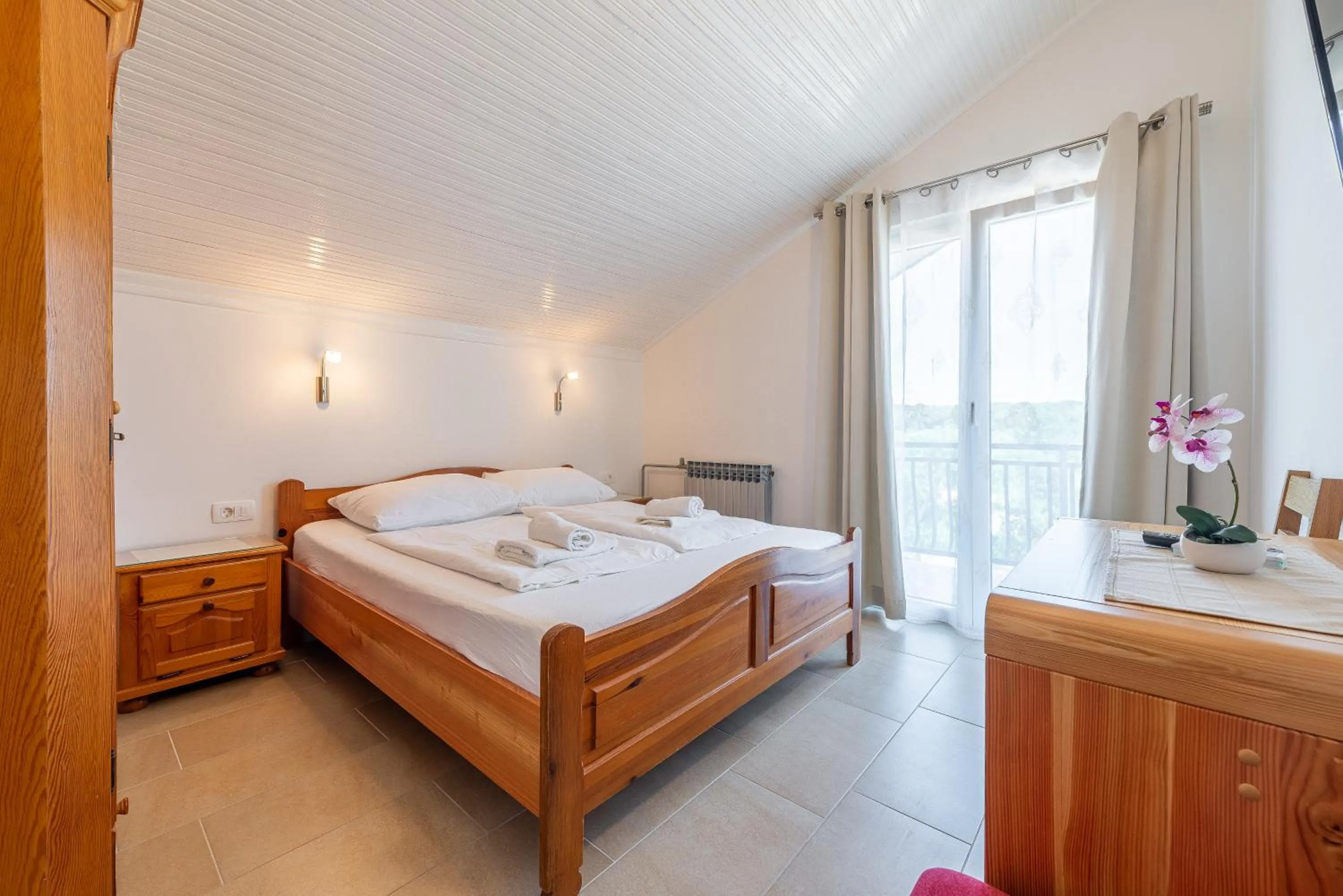 Bedroom, Bed in Bed & Breakfast Maki