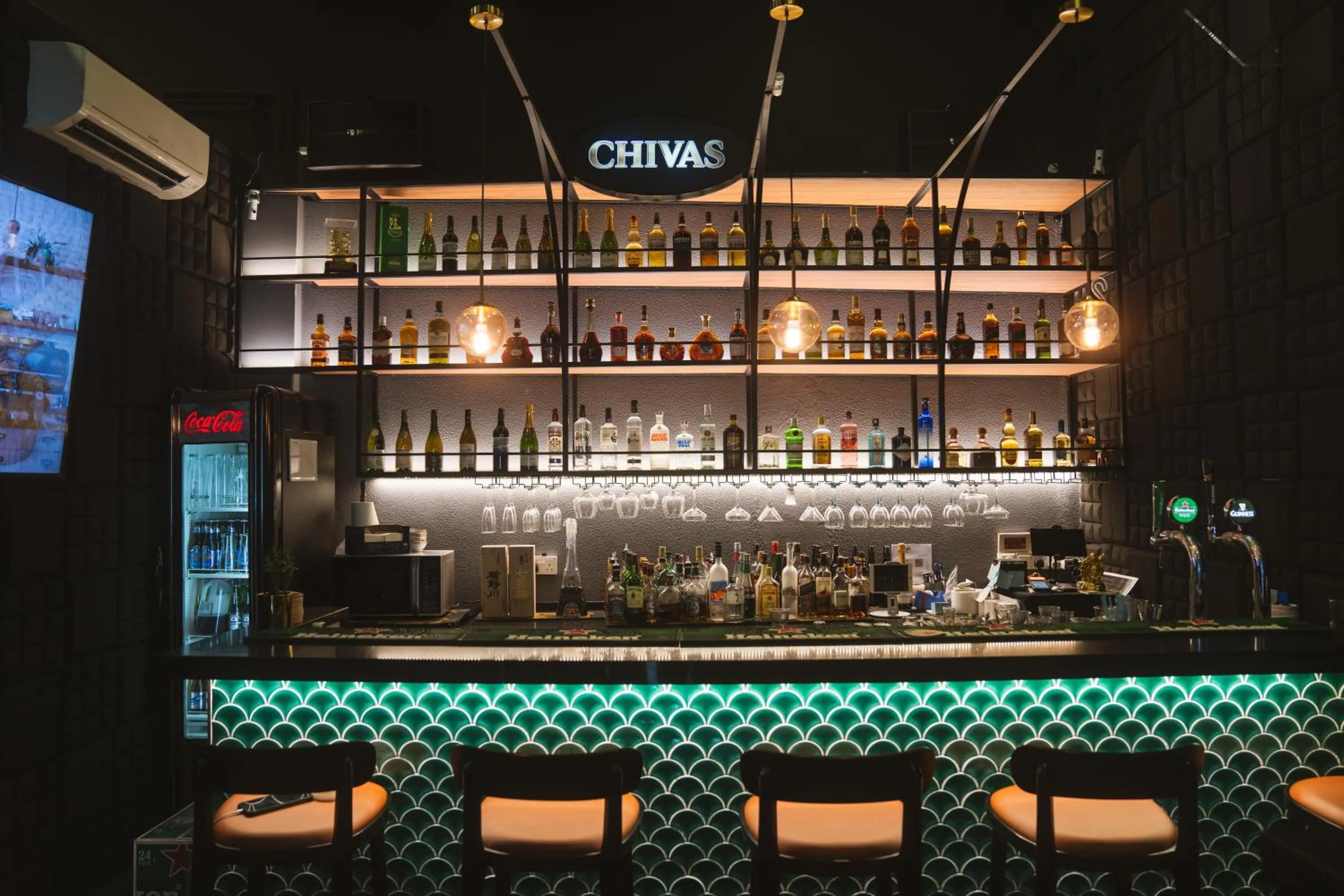 Restaurant/places to eat in Dorsett Singapore - Newly Refurbished