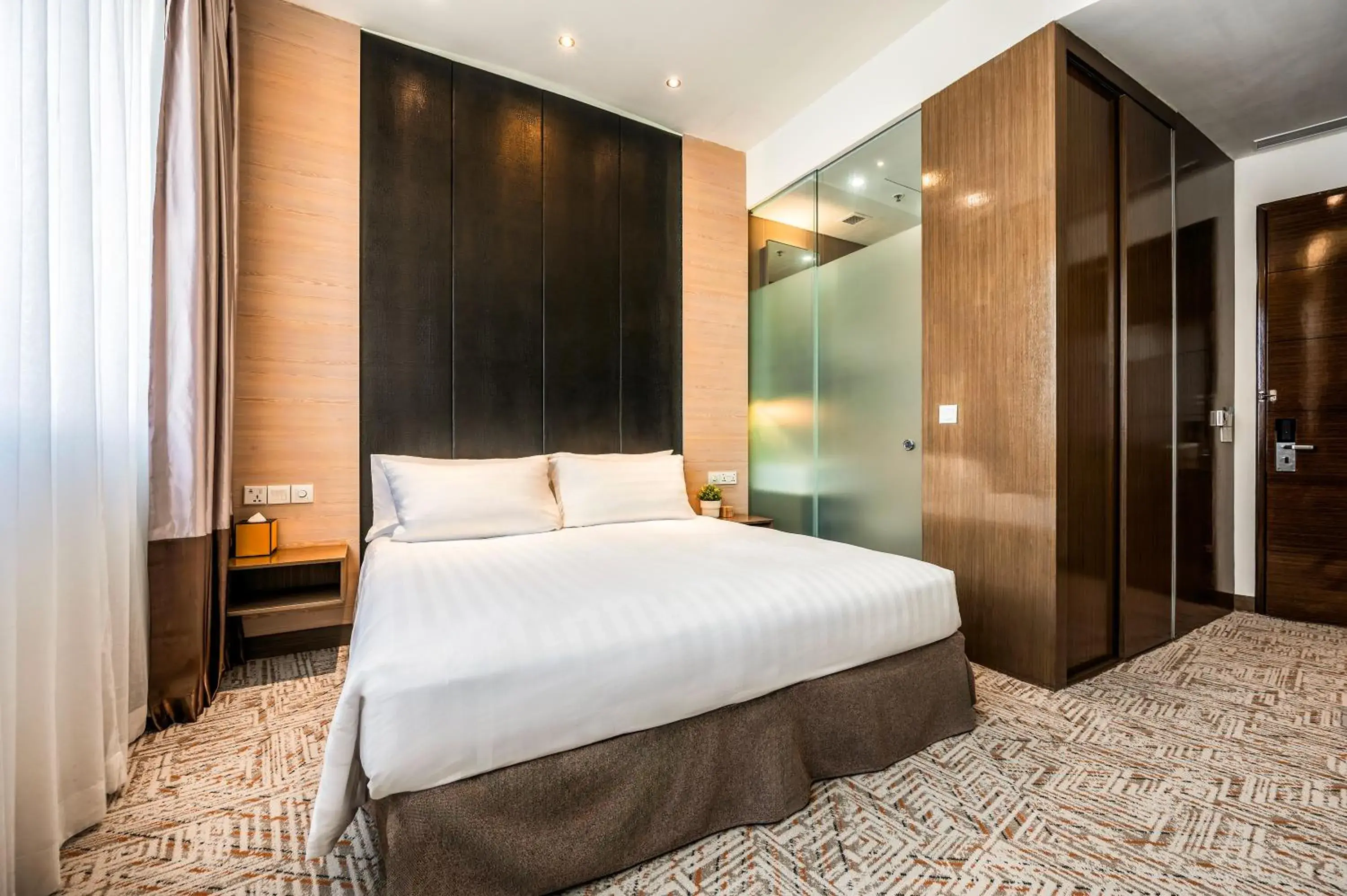 Deluxe King in Dorsett Singapore - Newly Refurbished Deluxe King in Dorsett Singapore - Newly Refurbished