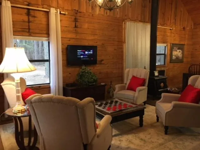 Cora's Main Log Cabin
