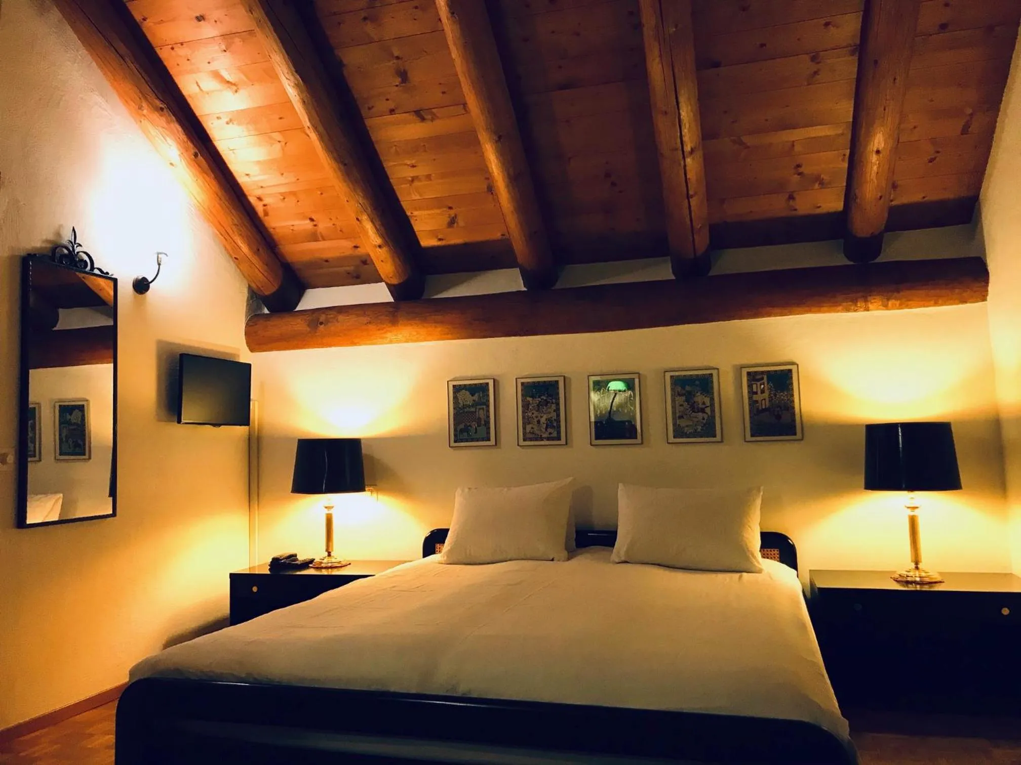 Bed in Tenuta Casa Cima - tenutacasacima com -