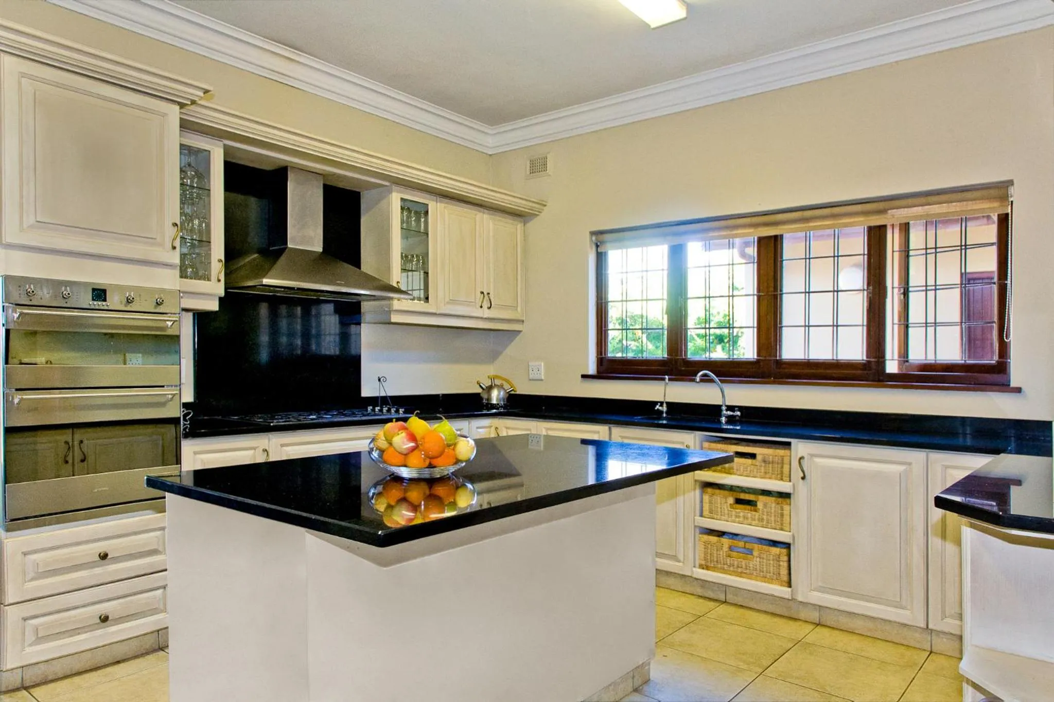 Photo of the whole room in Eagle Wind Manor