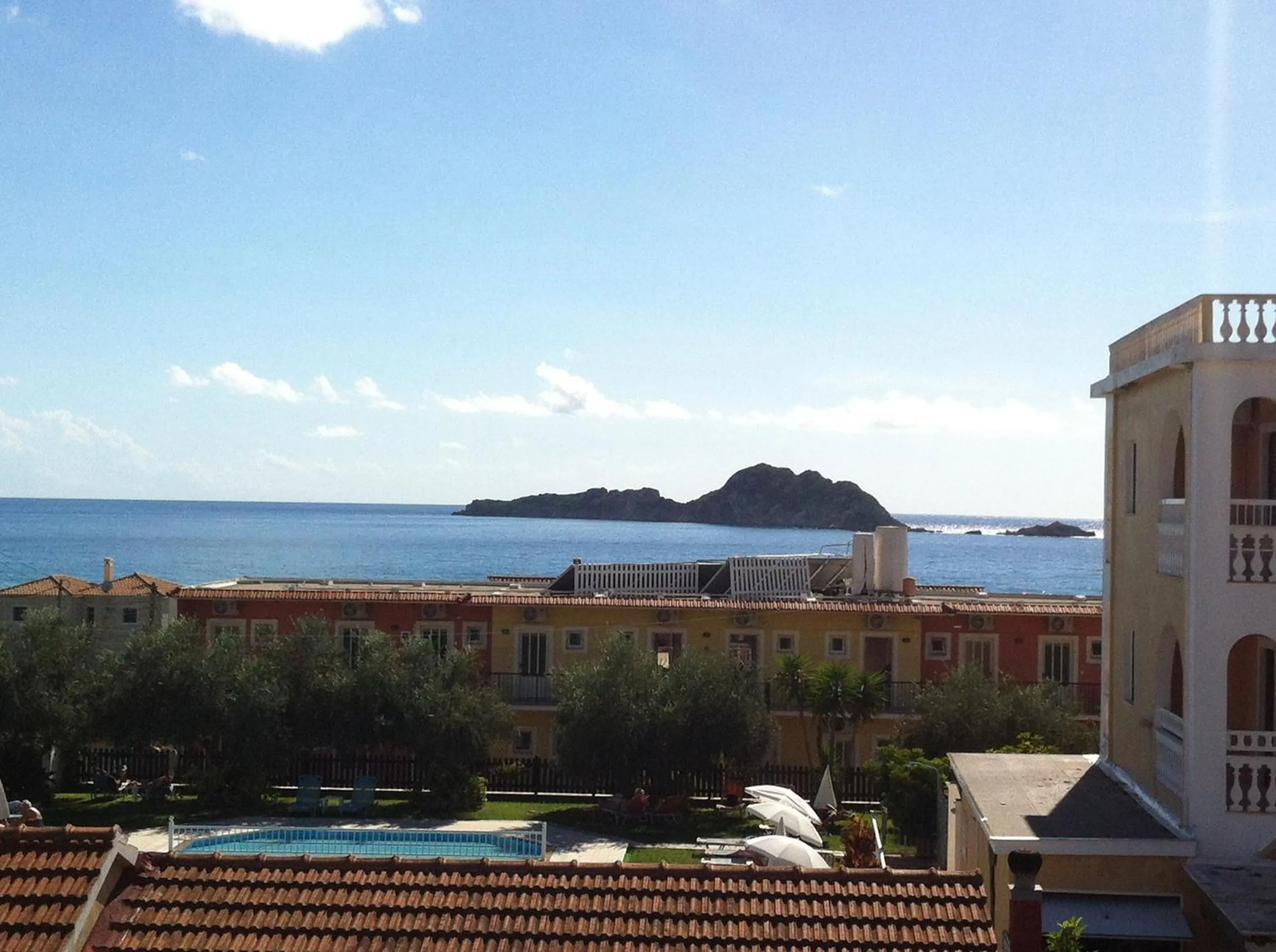 Eleni Apartments