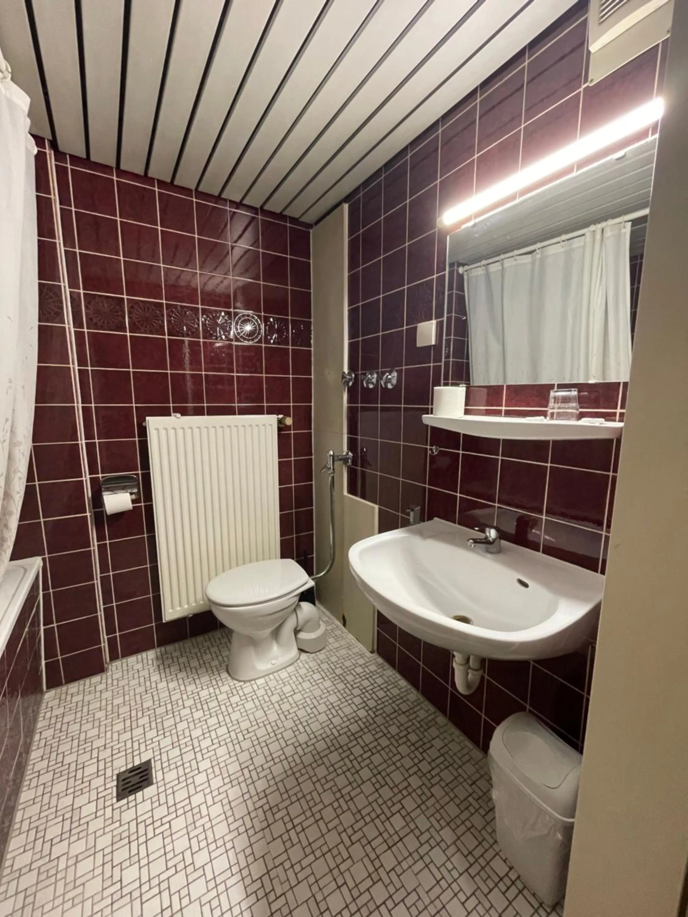 Toilet in Haven Hotels - Hotel Am Stadion