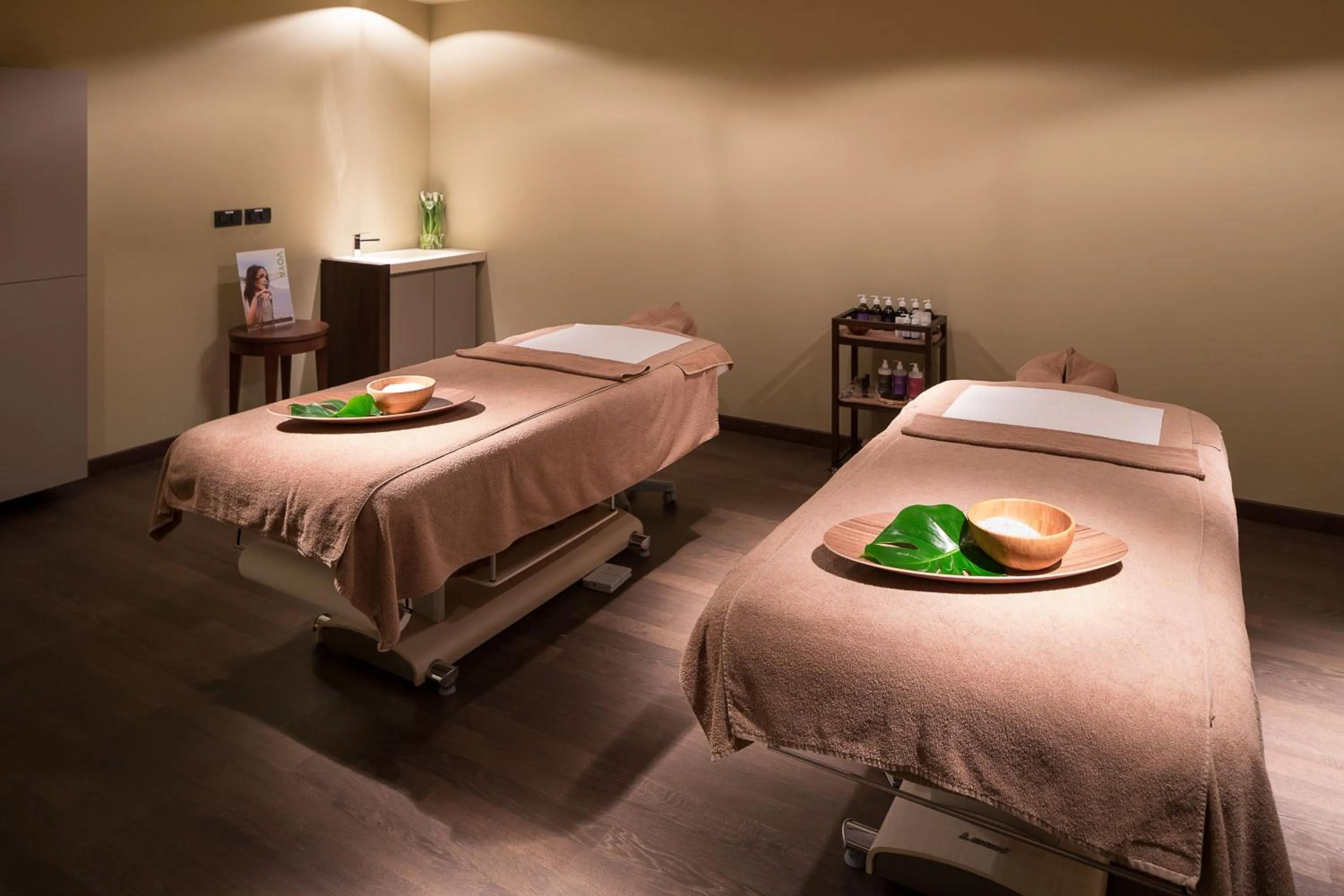 Massage, Bed in Kronwell Brasov Hotel