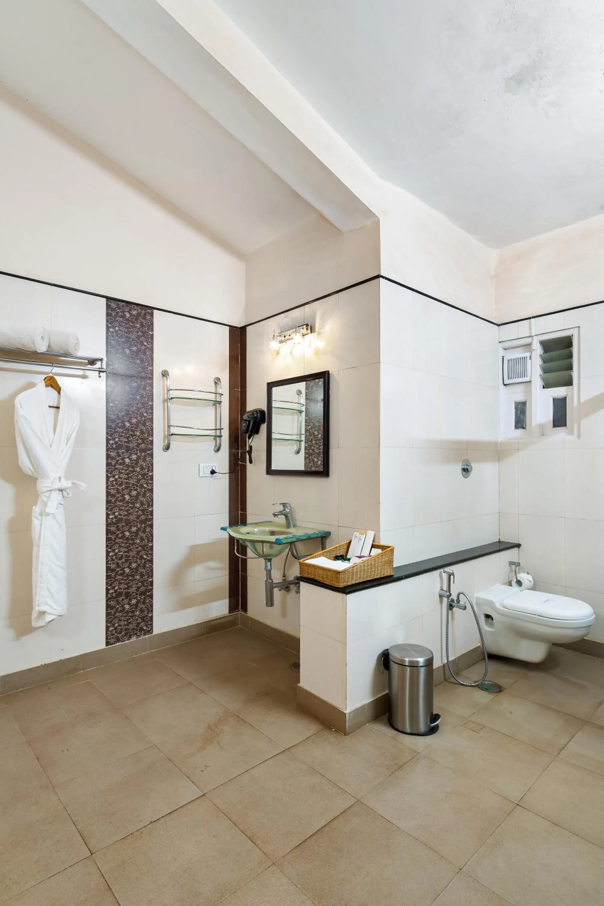 Bathroom in Vijayshree Resort, Hampi