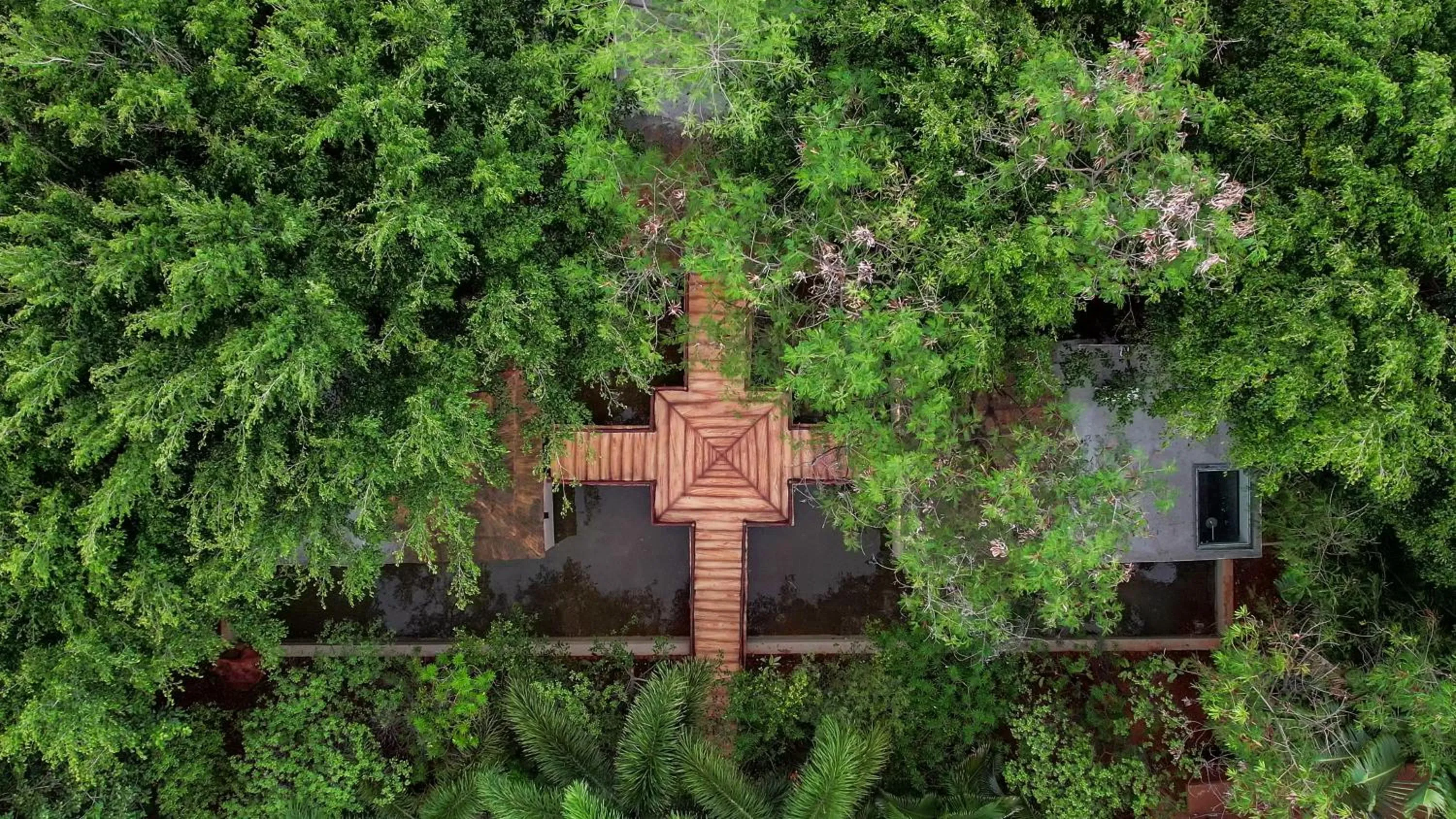 Property building in Vijayshree Resort, Hampi