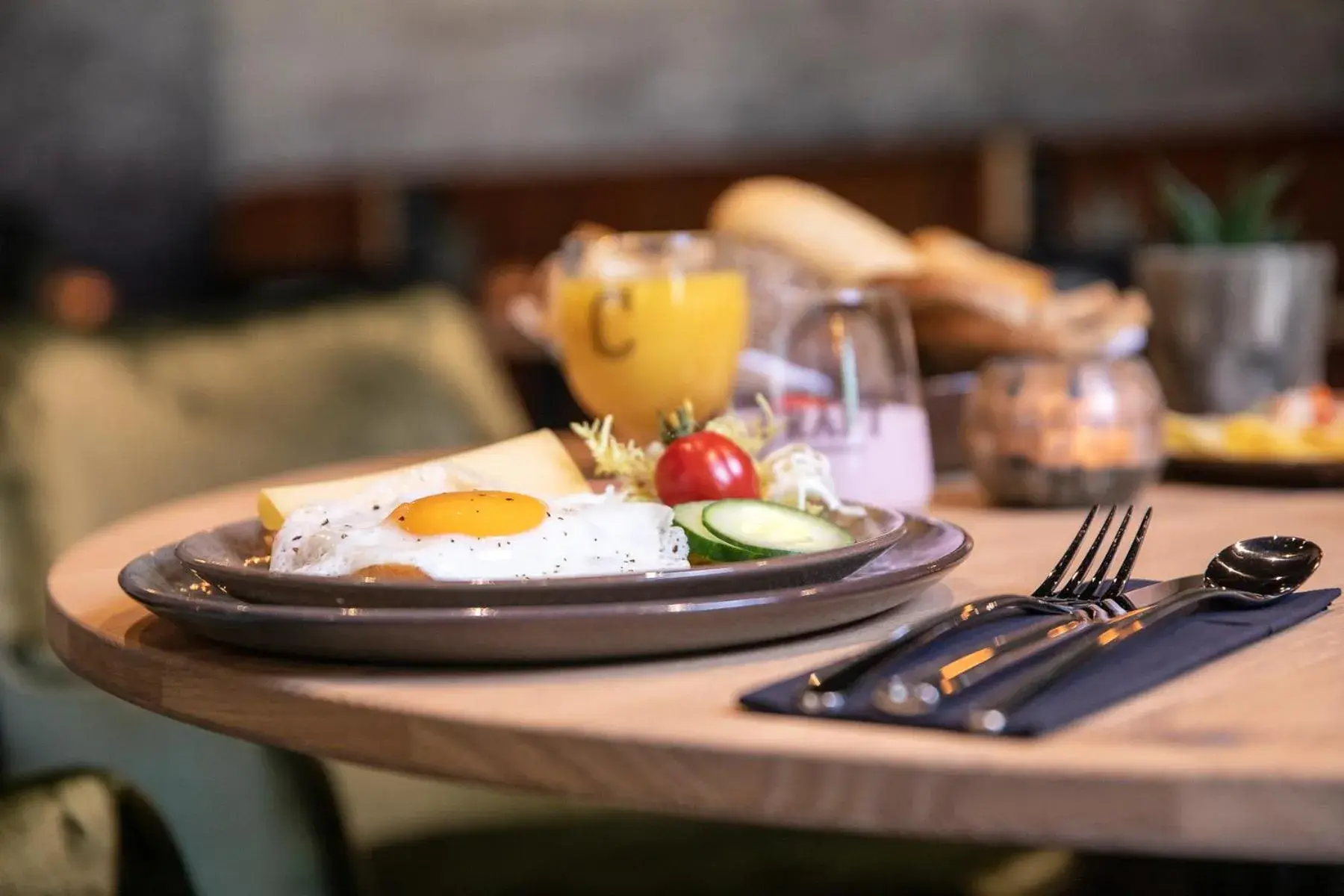 Breakfast in Hotel 46 Breakfast in Hotel 46