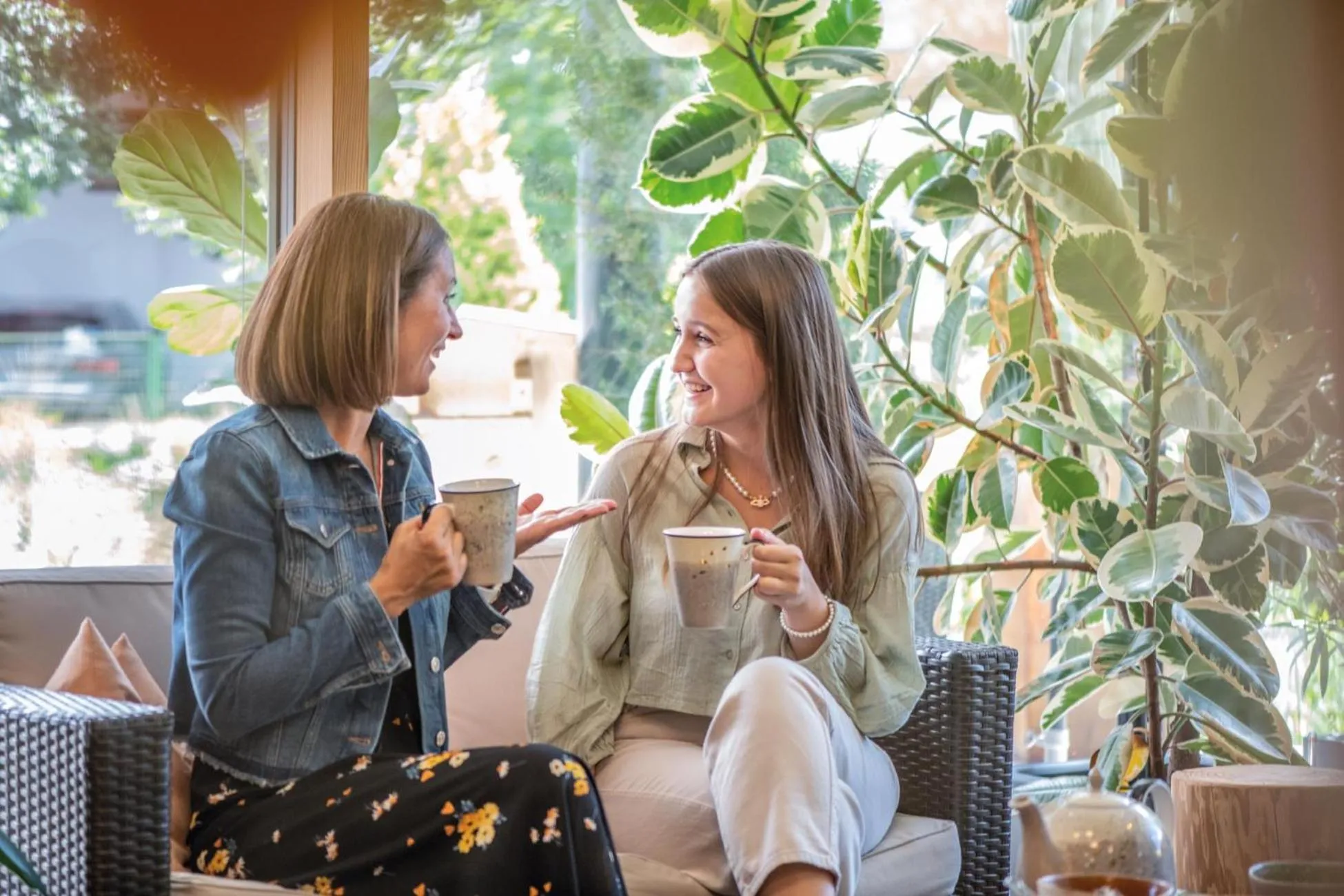 People in Hotel juenmi