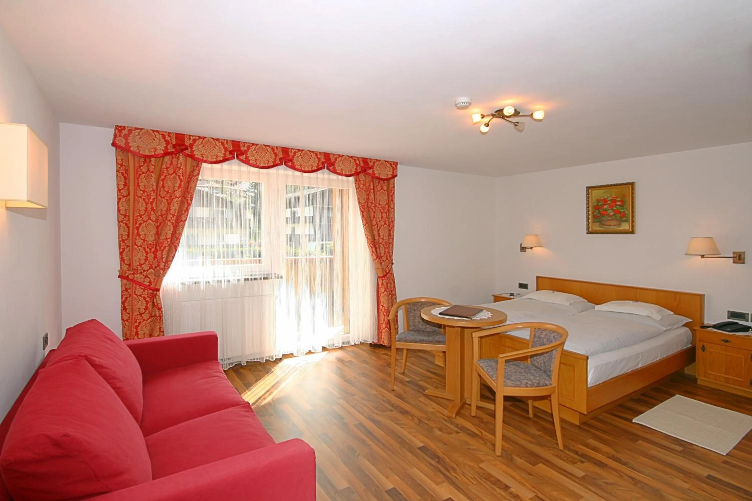 Photo of the whole room in Garni Hotel Rezia