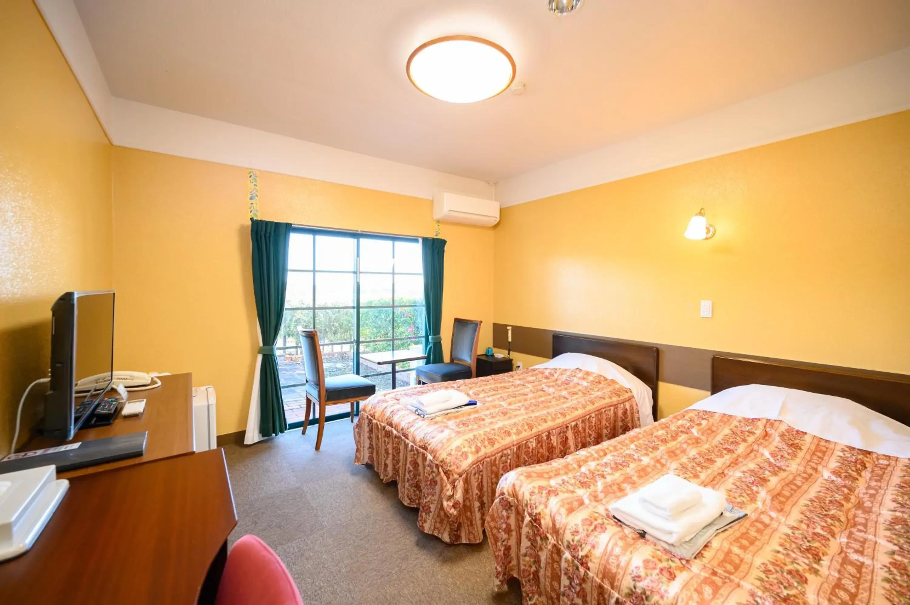 Standard Twin Room in Kashikojima Hotel Bay Garden Standard Twin Room in Kashikojima Hotel Bay Garden