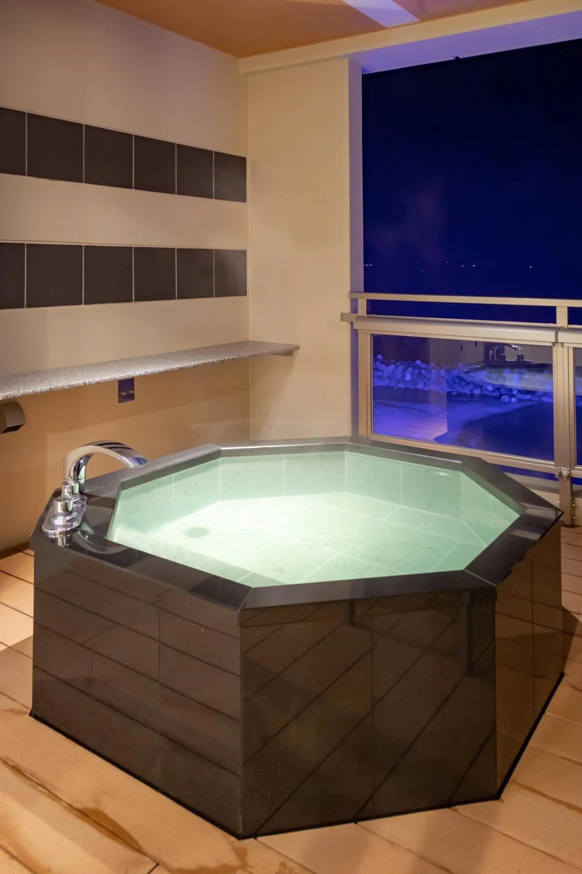 Hot Spring Bath in Kaike Yugetsu