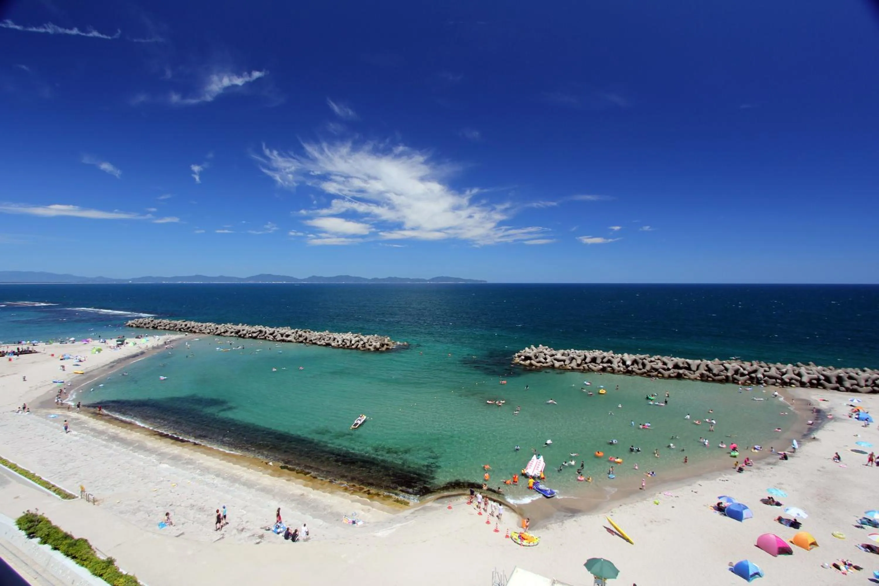 Beach in Kaike Yugetsu
