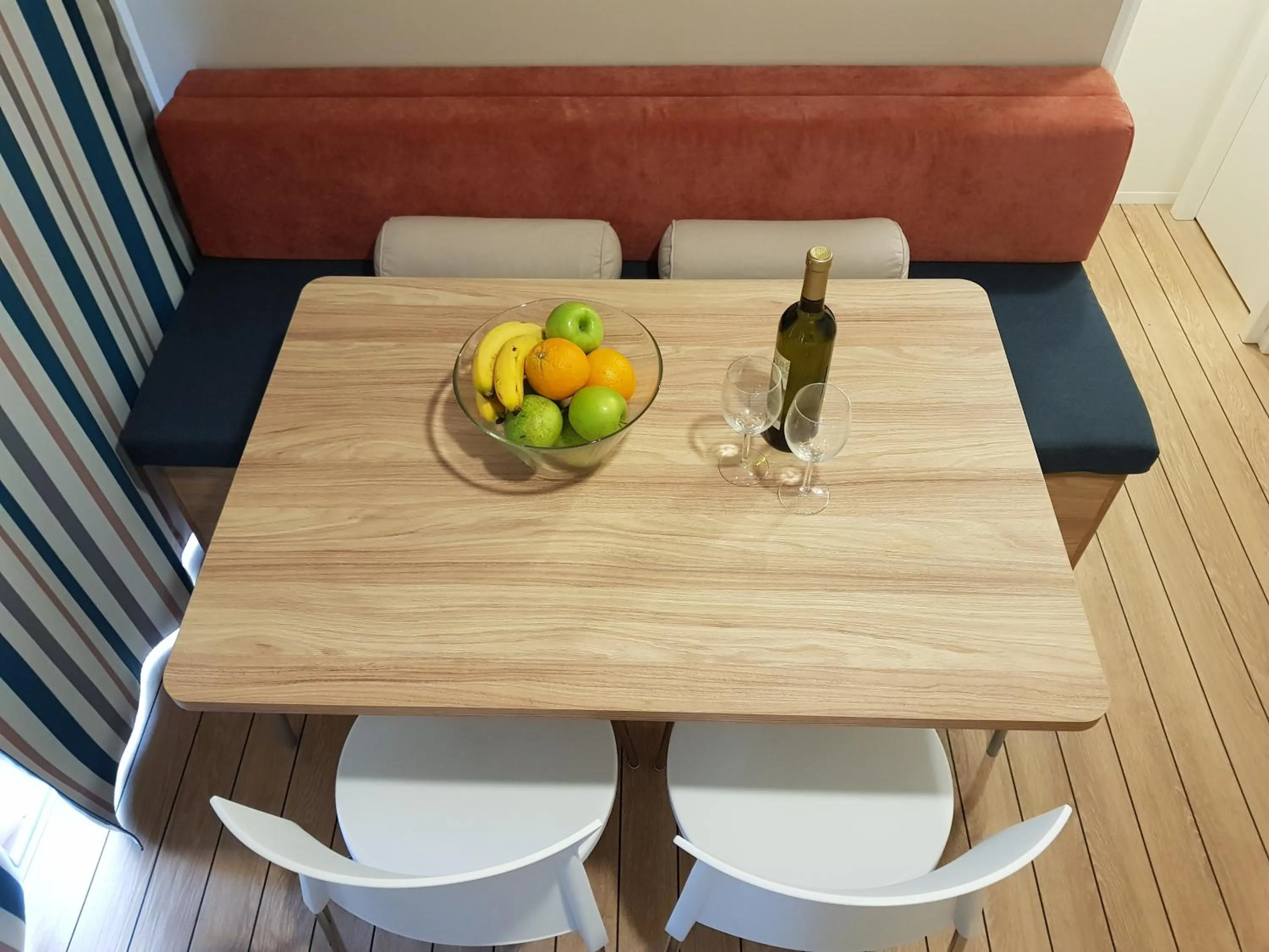 Dining area in Mobile Homes Banko in Bijela Uvala and Zelena laguna
