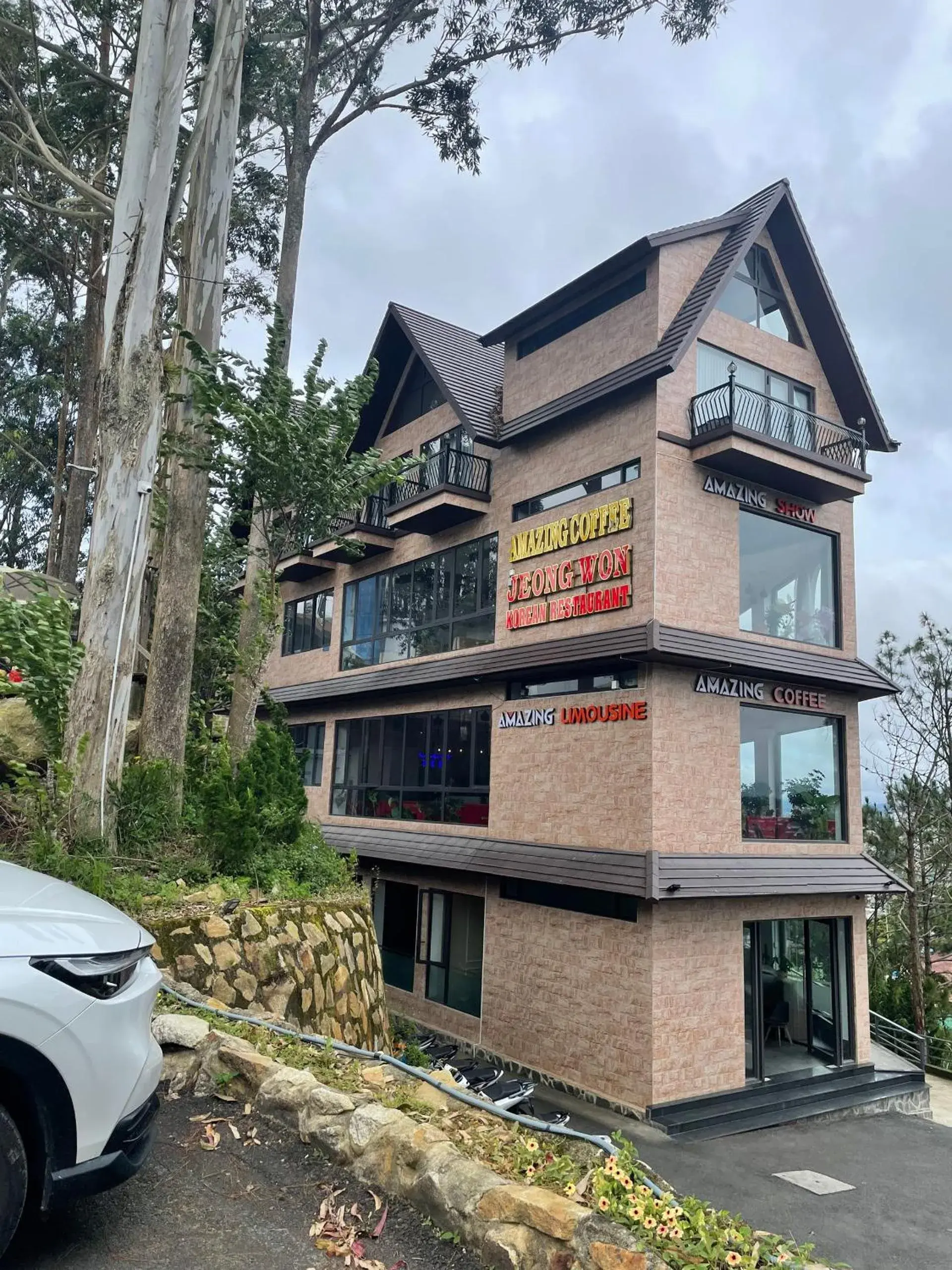 Restaurant/places to eat in New Life Hotel - Da Lat Restaurant/places to eat in New Life Hotel - Da Lat