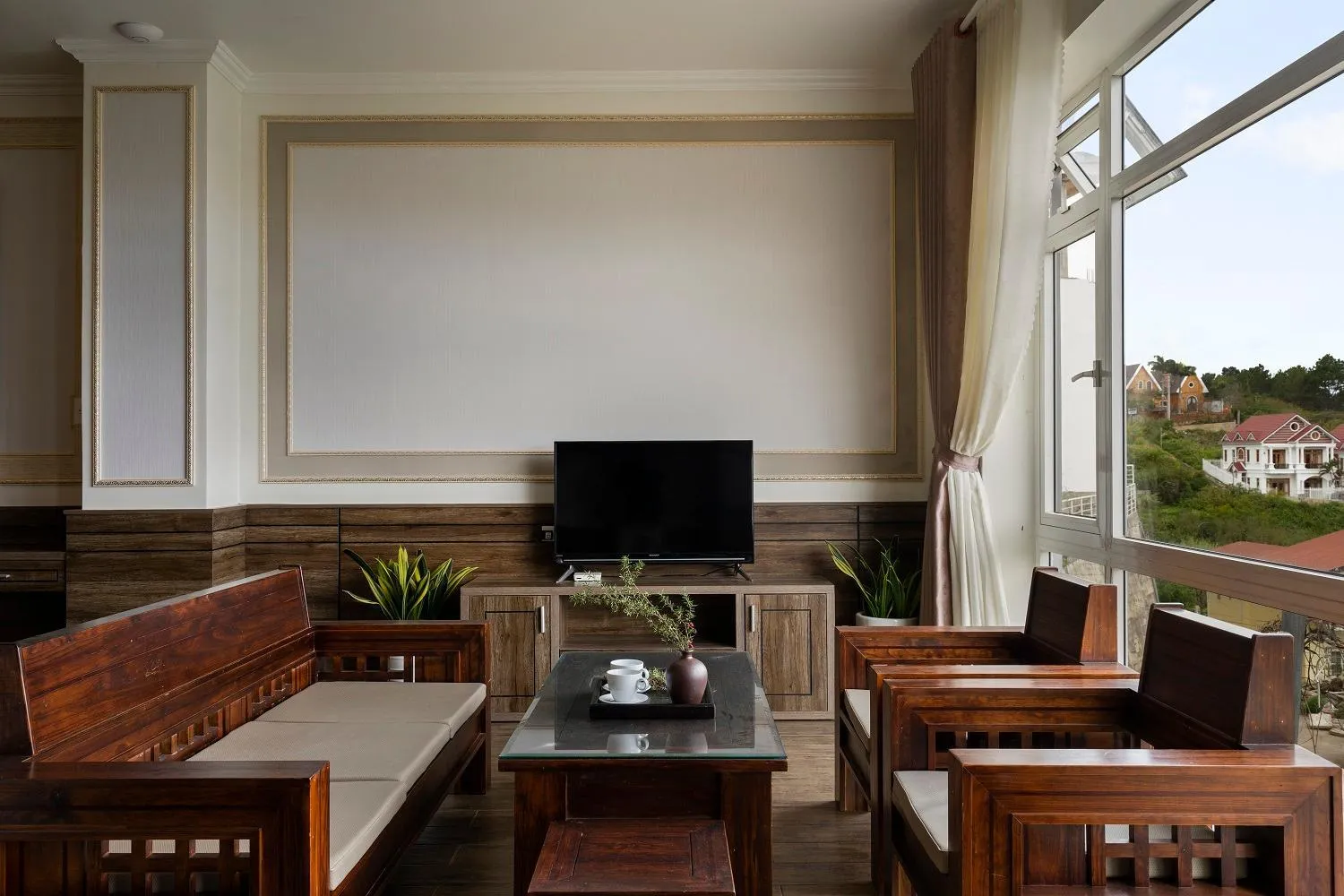 Photo of the whole room in New Life Hotel - Da Lat