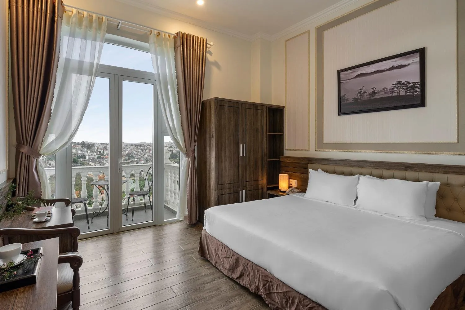 Bed in New Life Hotel - Da Lat