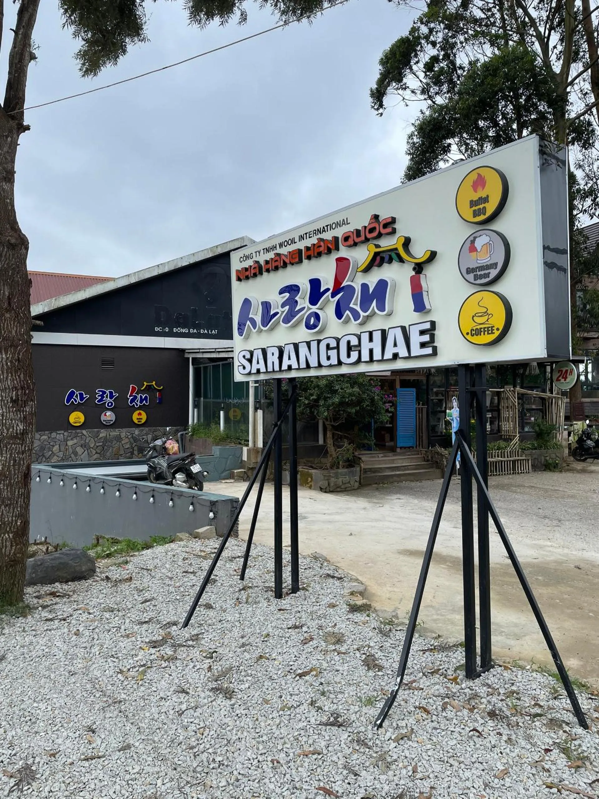 Restaurant/places to eat in New Life Hotel - Da Lat