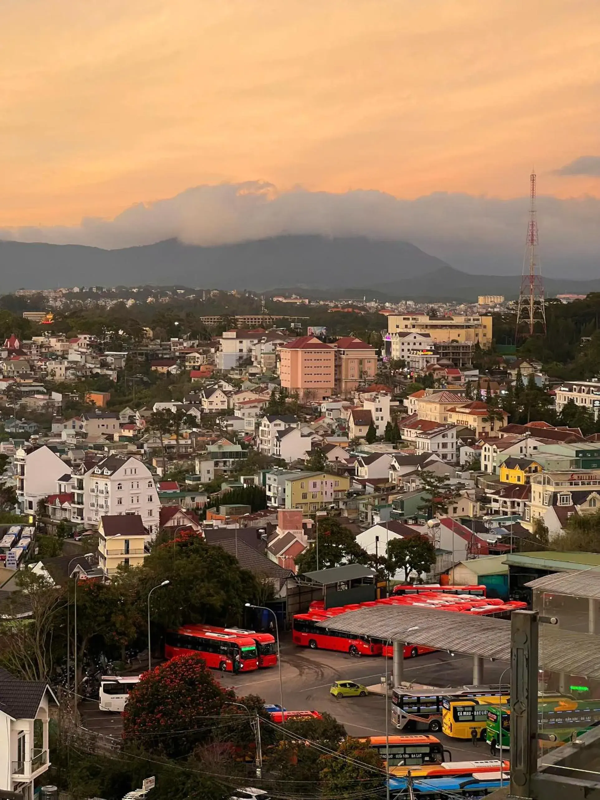 Neighbourhood in New Life Hotel - Da Lat Neighbourhood in New Life Hotel - Da Lat