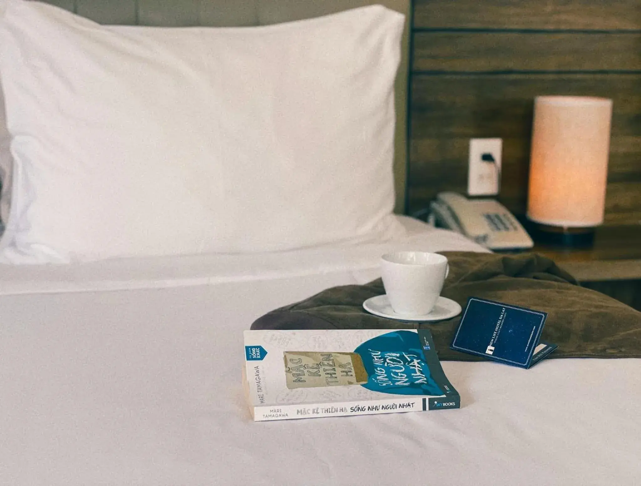 room service, Bed in New Life Hotel - Da Lat room service, Bed in New Life Hotel - Da Lat